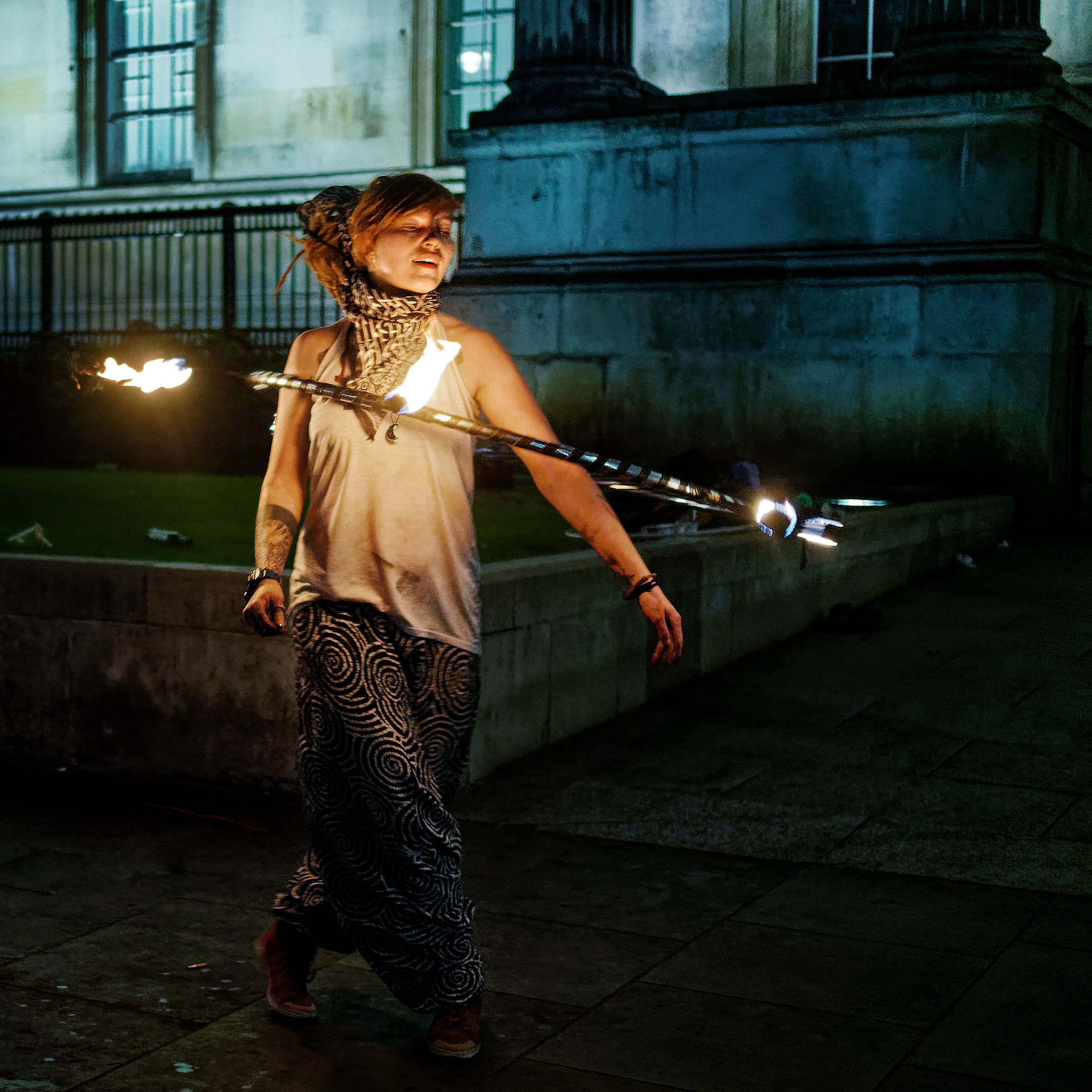 performer in Trafalgar Square Londra