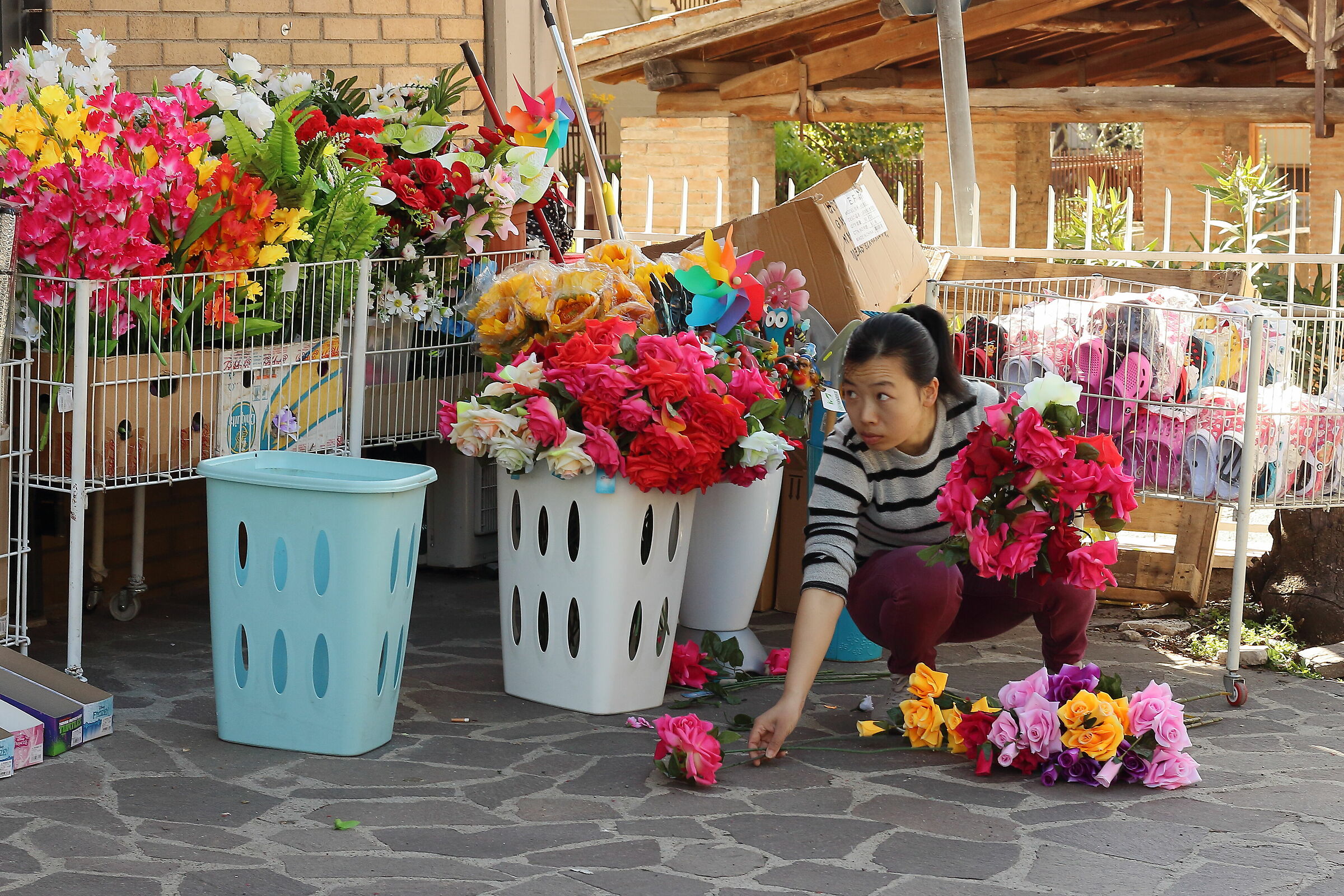 la fioraia di fiori finti