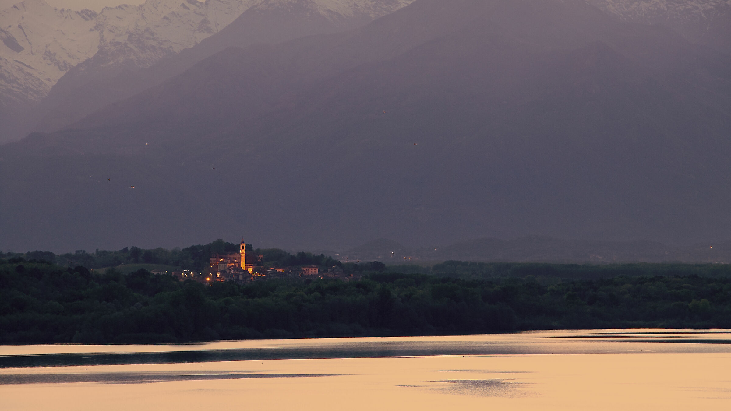 Small Evening Glimpse