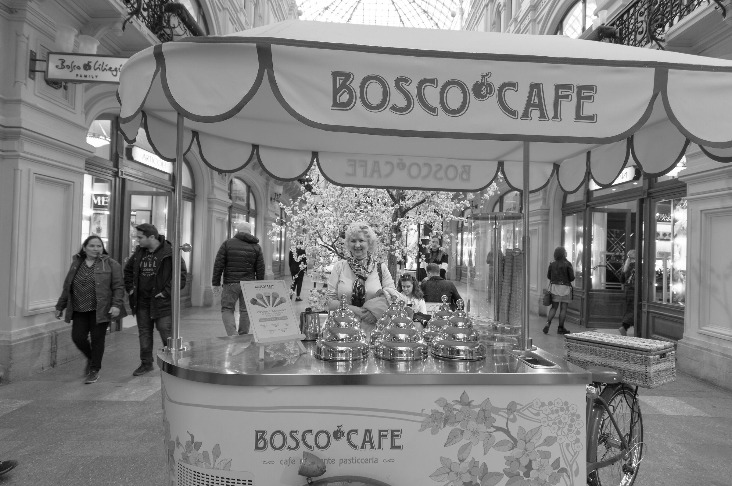 Un gelato ai magazzini GUM