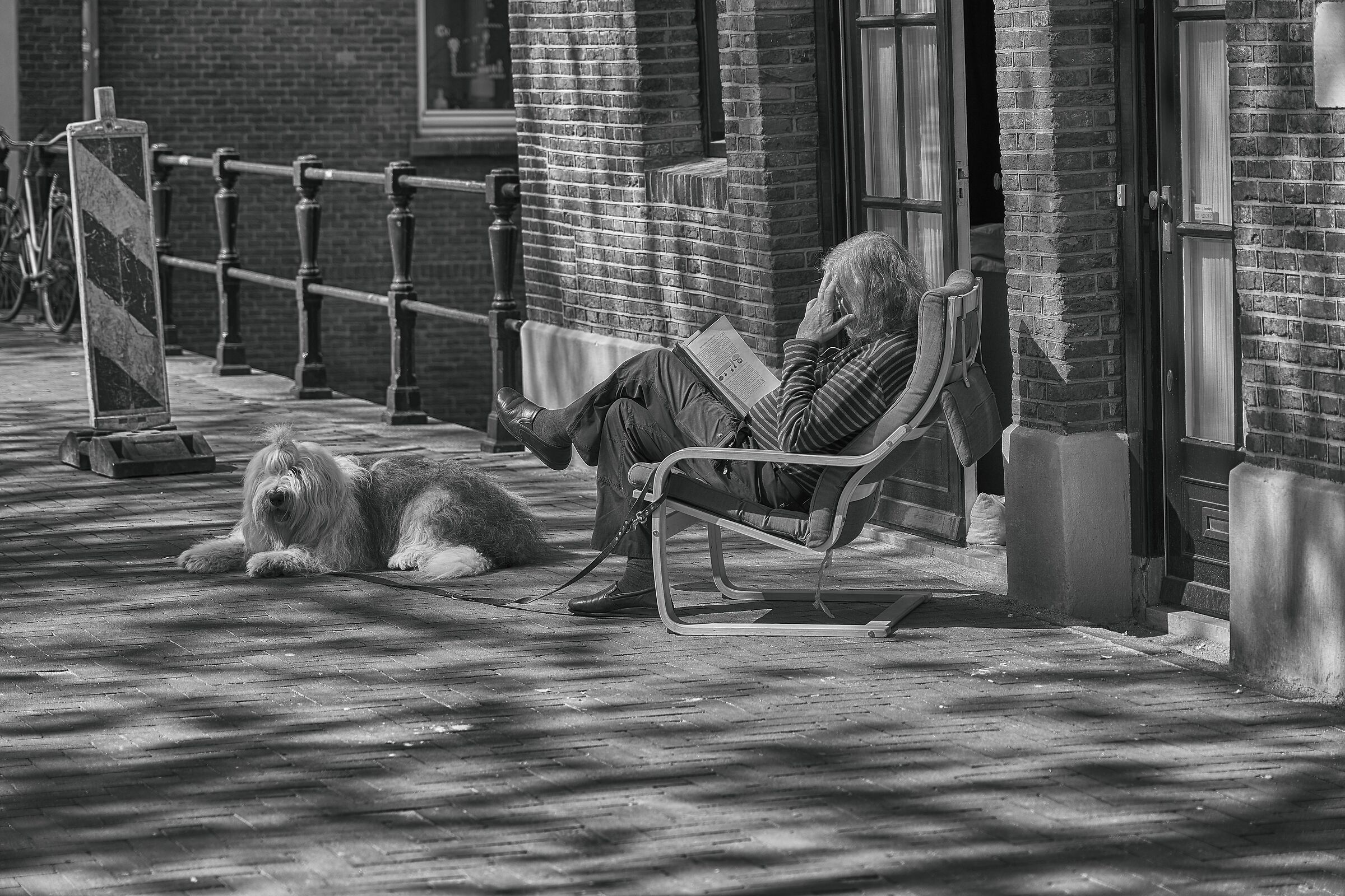 Amsterdam-Street Reading