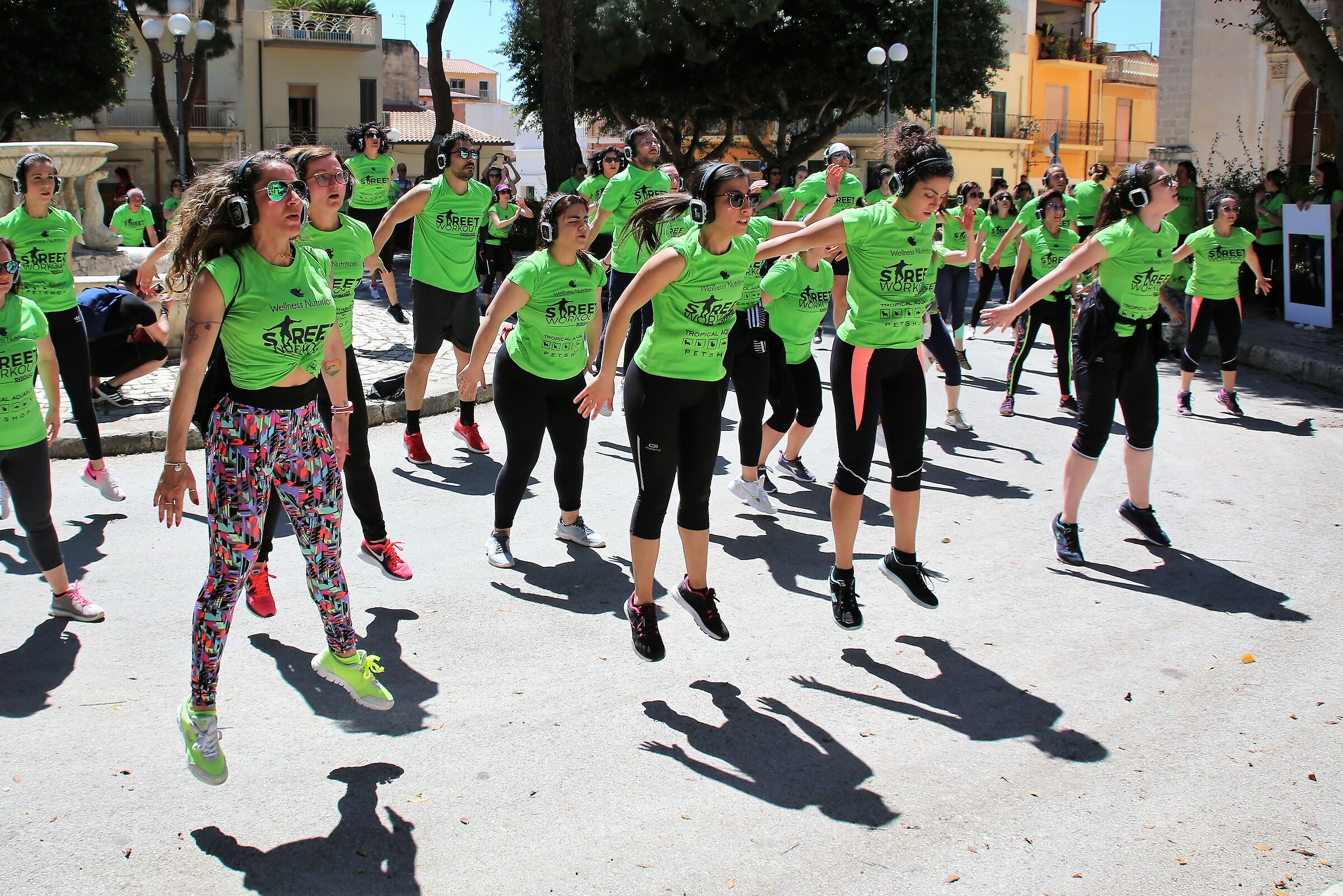 Not always the shadow remains attached