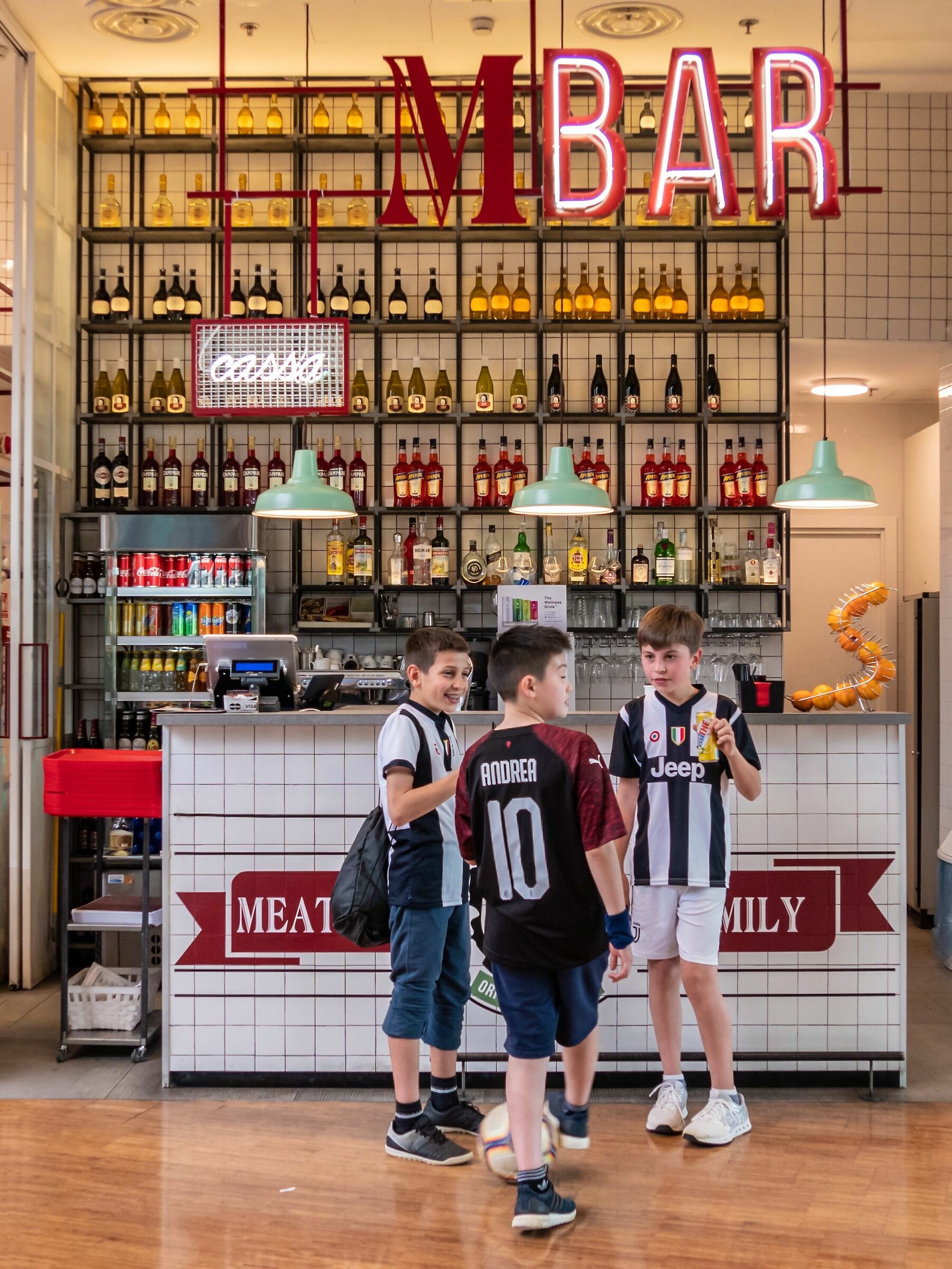 Small players at the bar