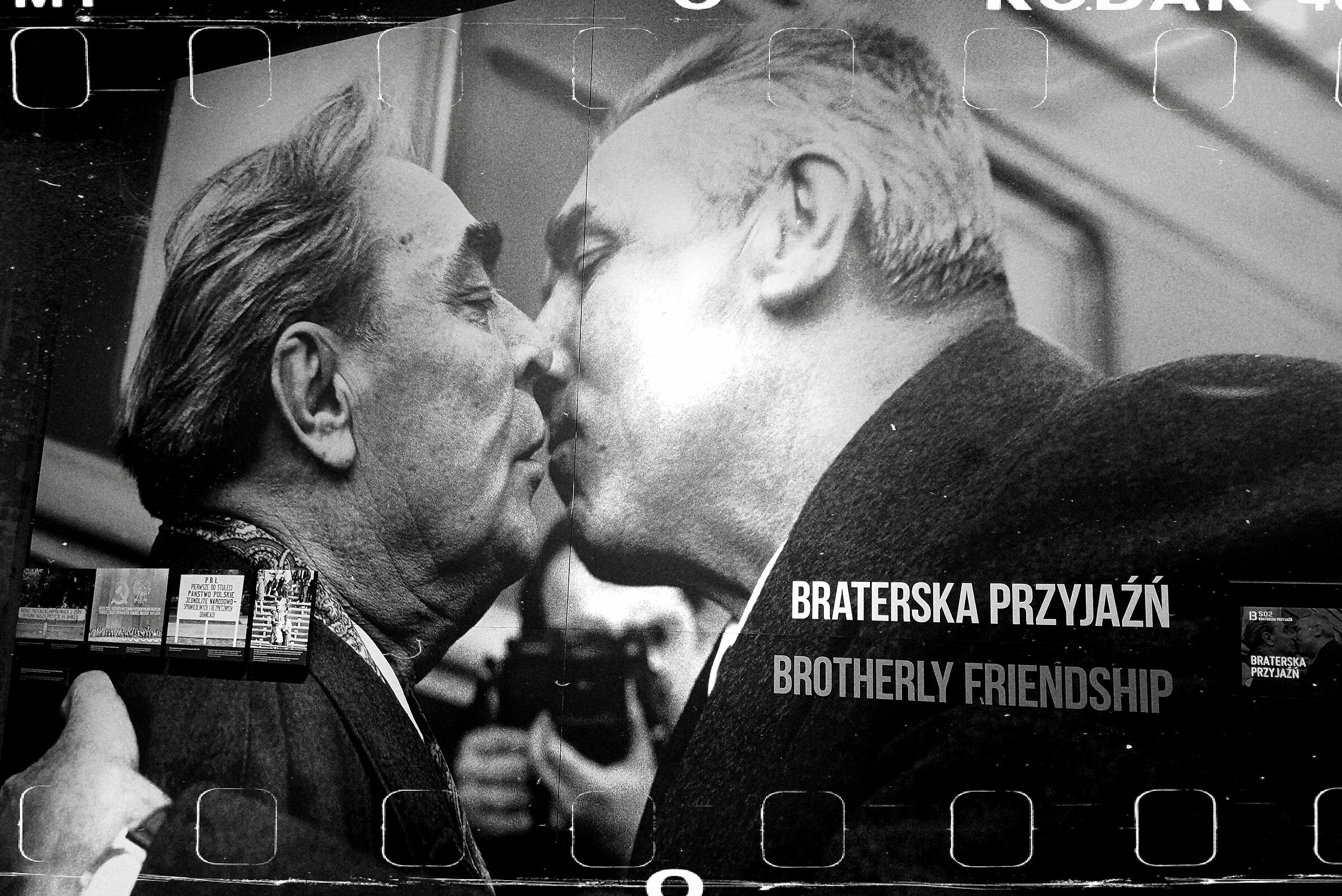 Brotherly kisses, Breznev and Grierek.