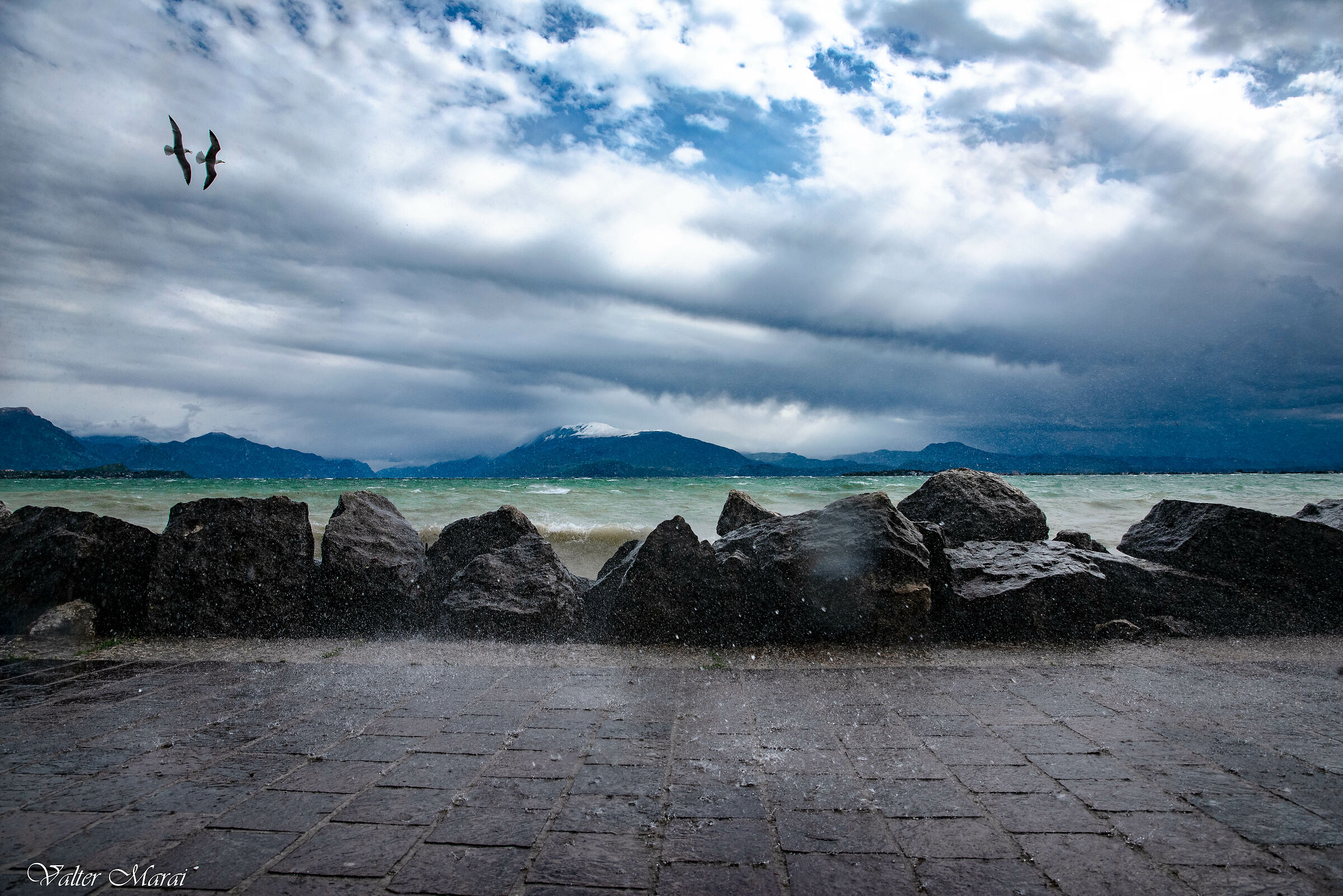 Water, clouds and wind