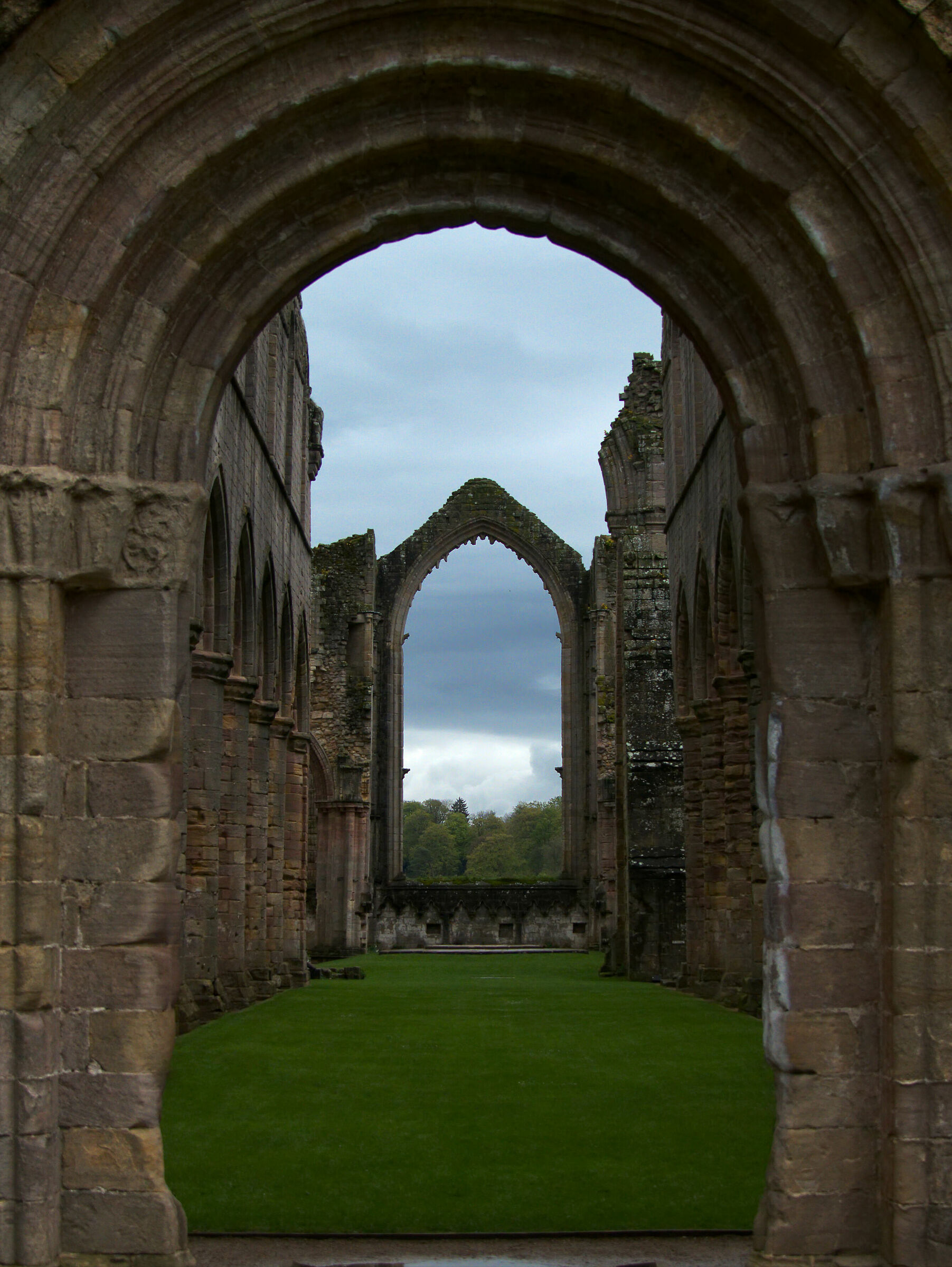 Fountains Abbey, una finestra sul cielo.
