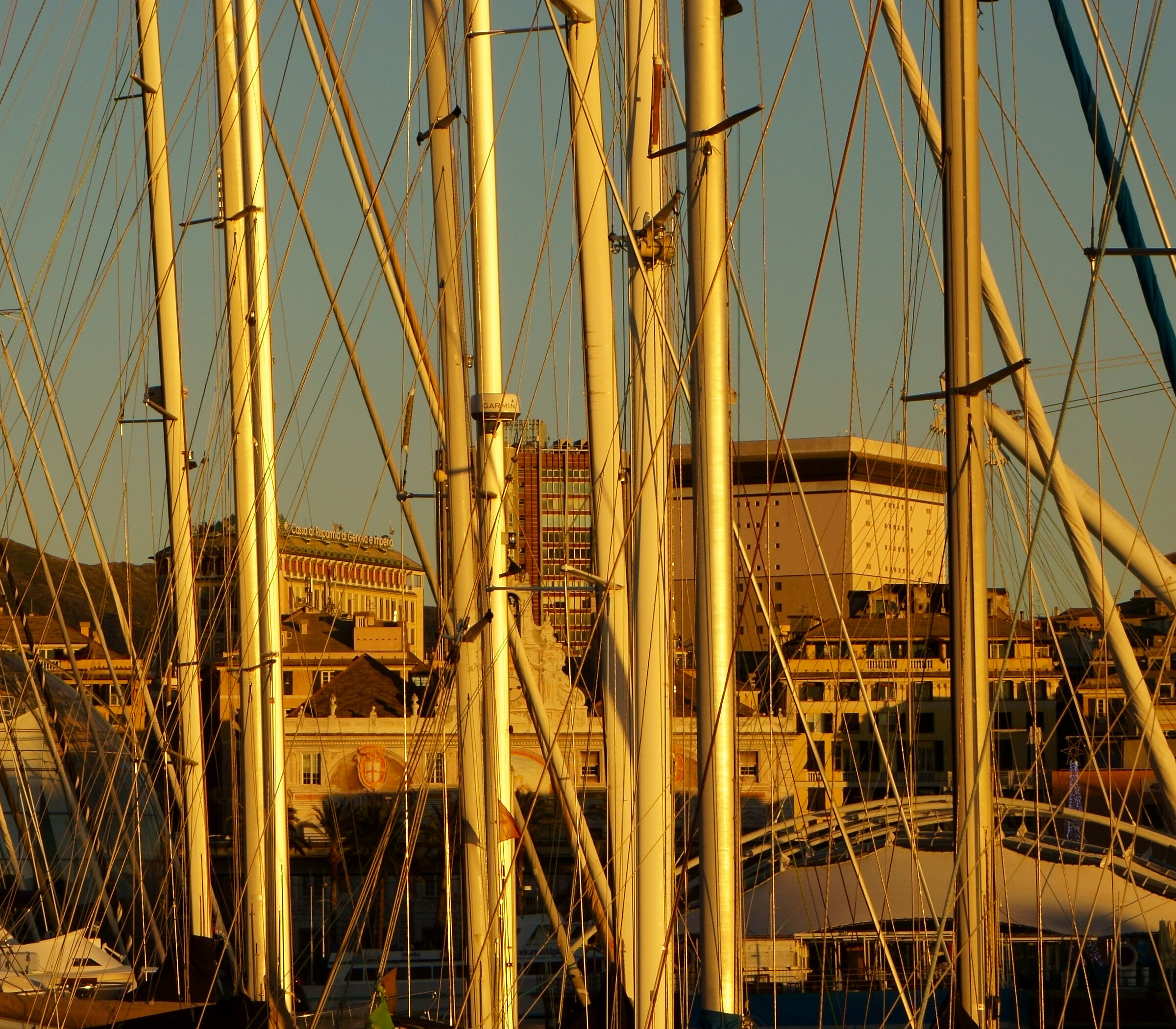 Porto di Genova - tramonto invernale