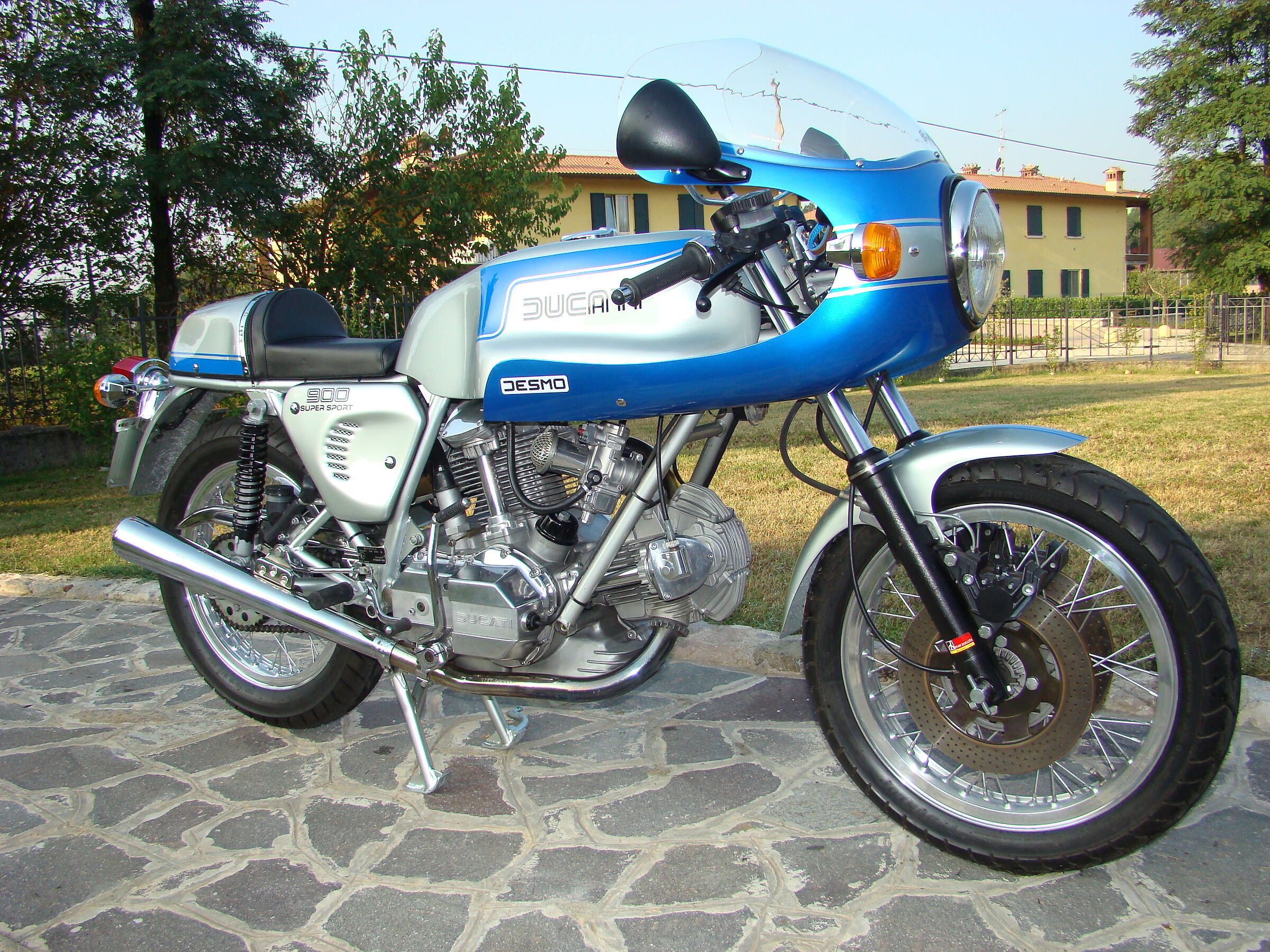 Ducati 900 SS 1977