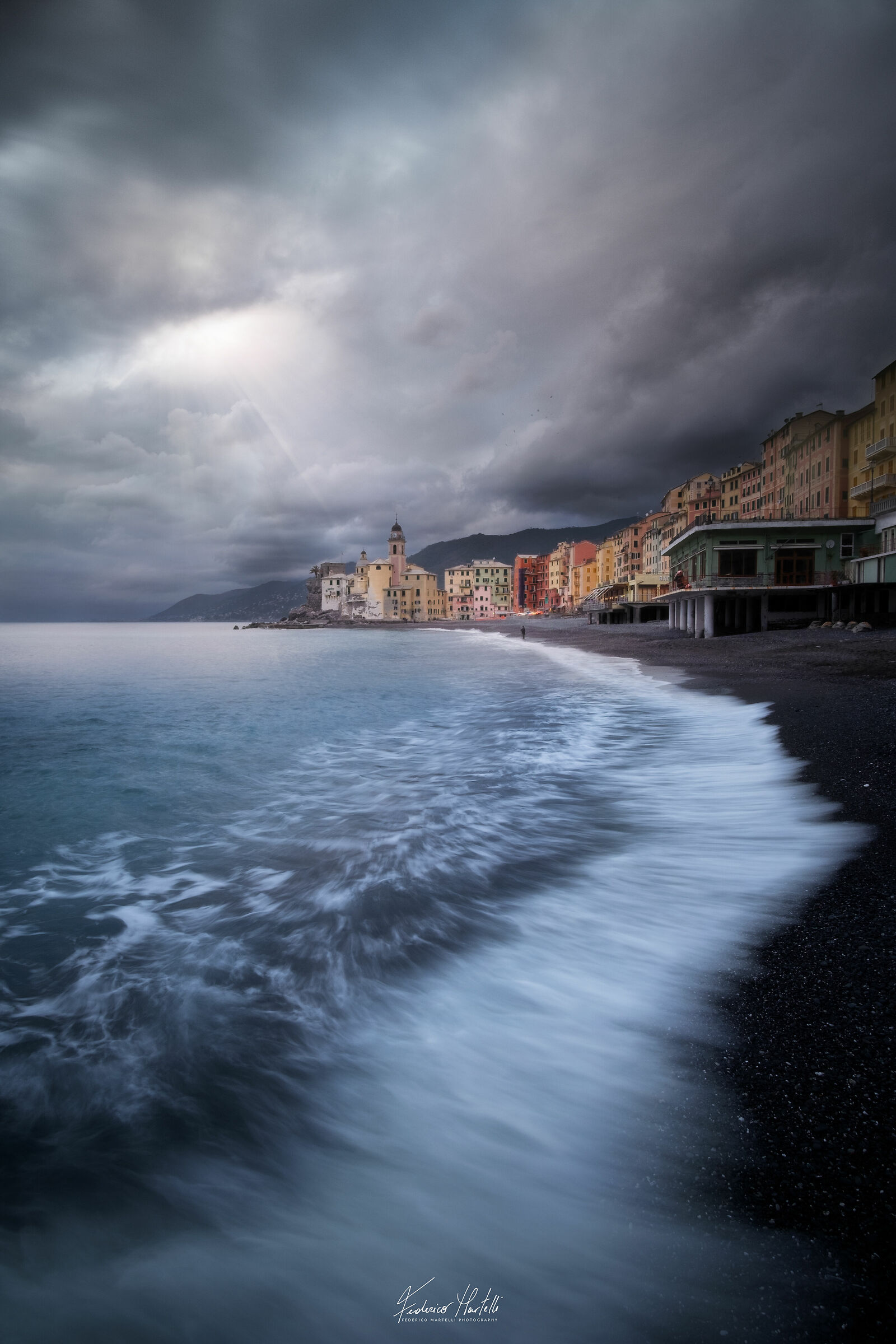 Camogli in una giornata nuvolosa