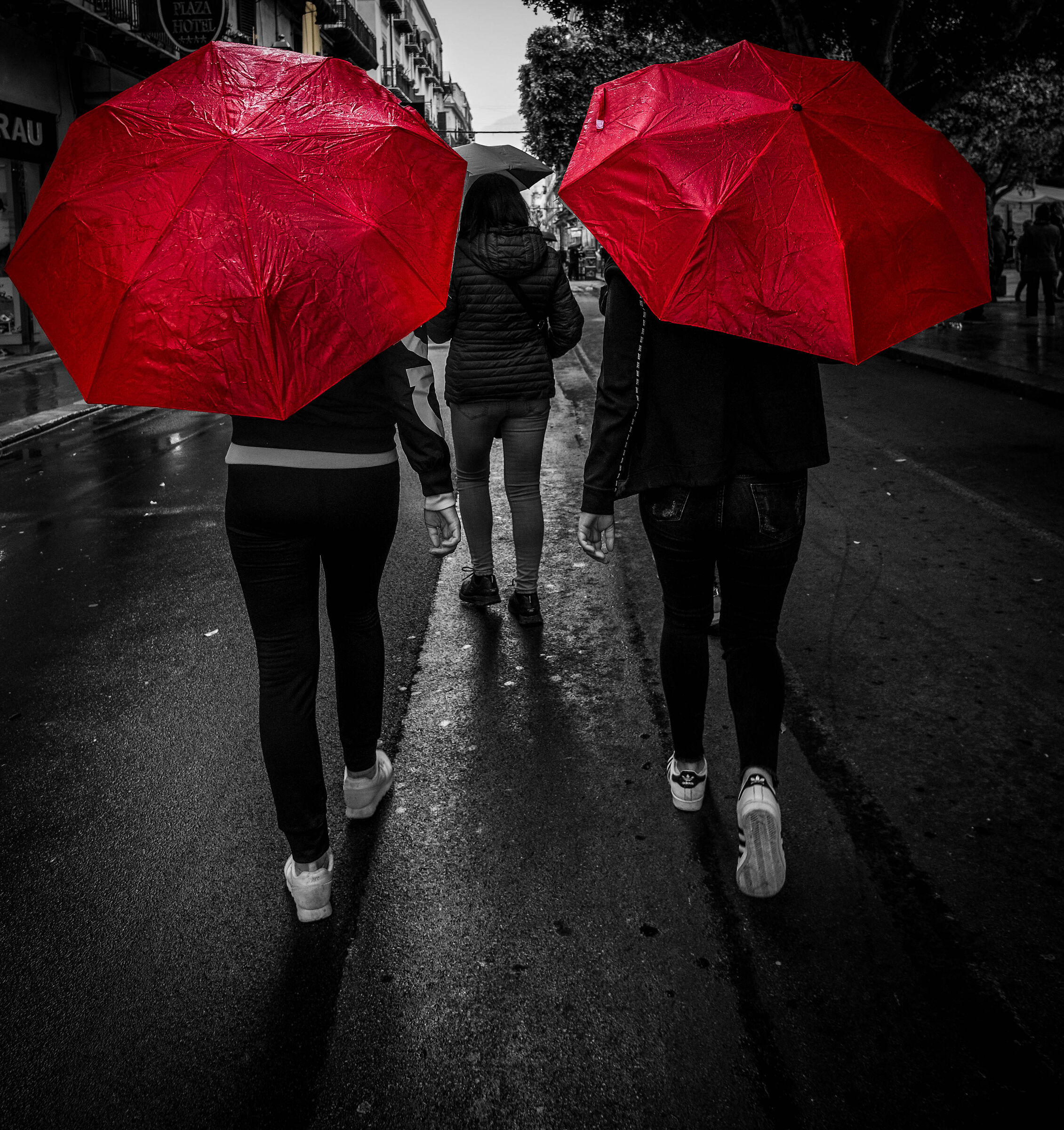 Symmetrically in red