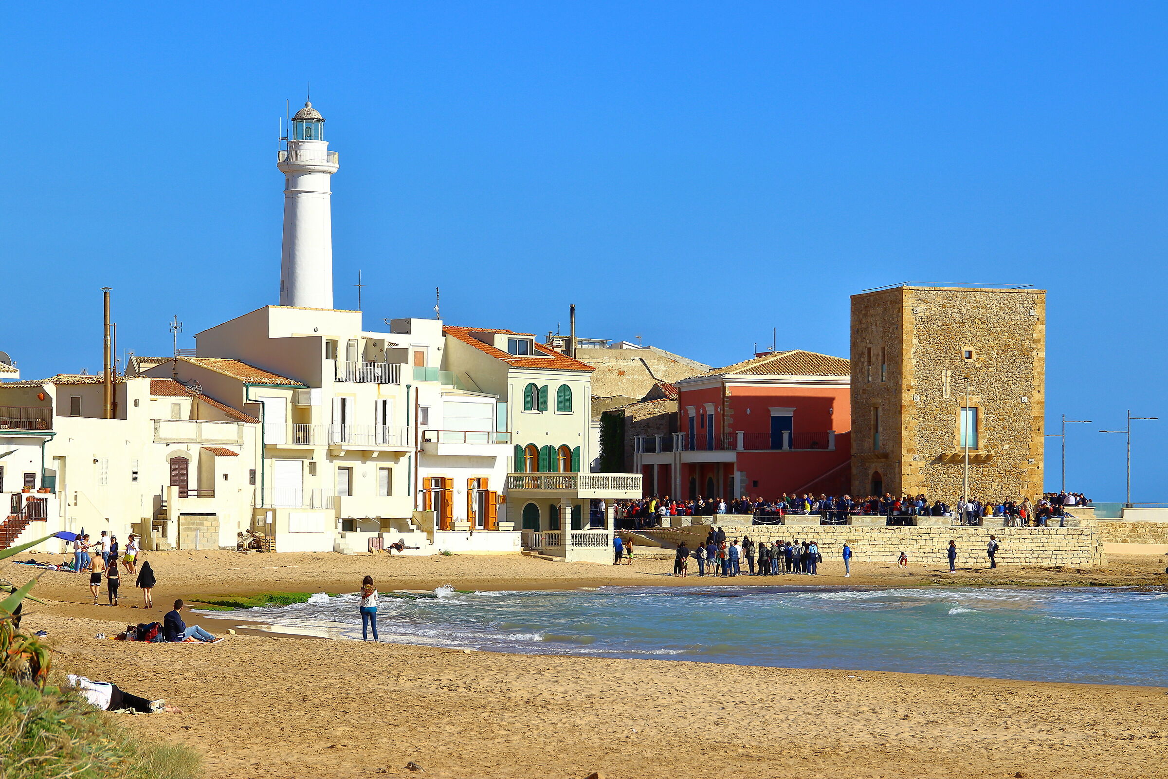 Montalbano... Dalla spiaggia