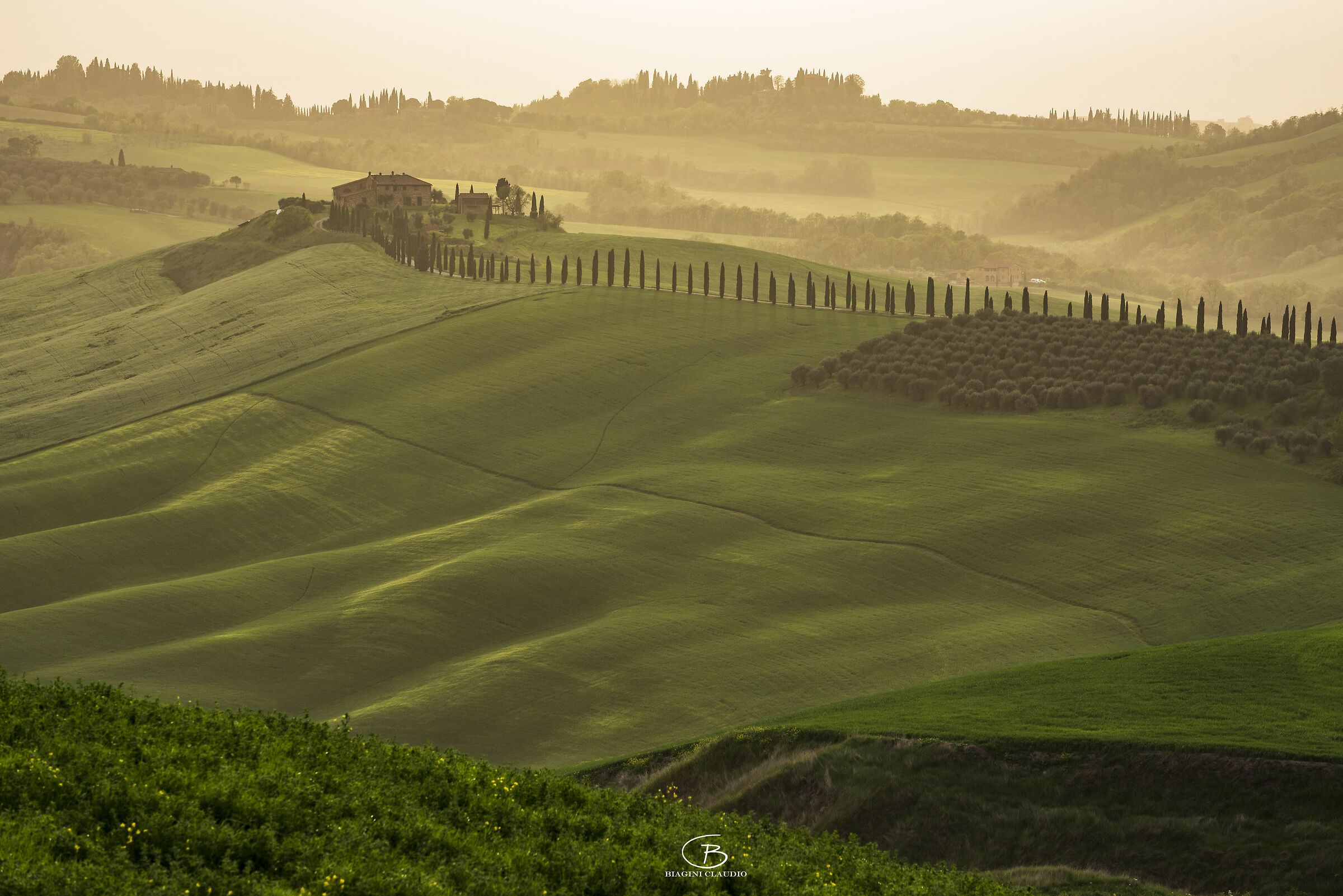 Sunshine in a cloudy afternoon on the Crete