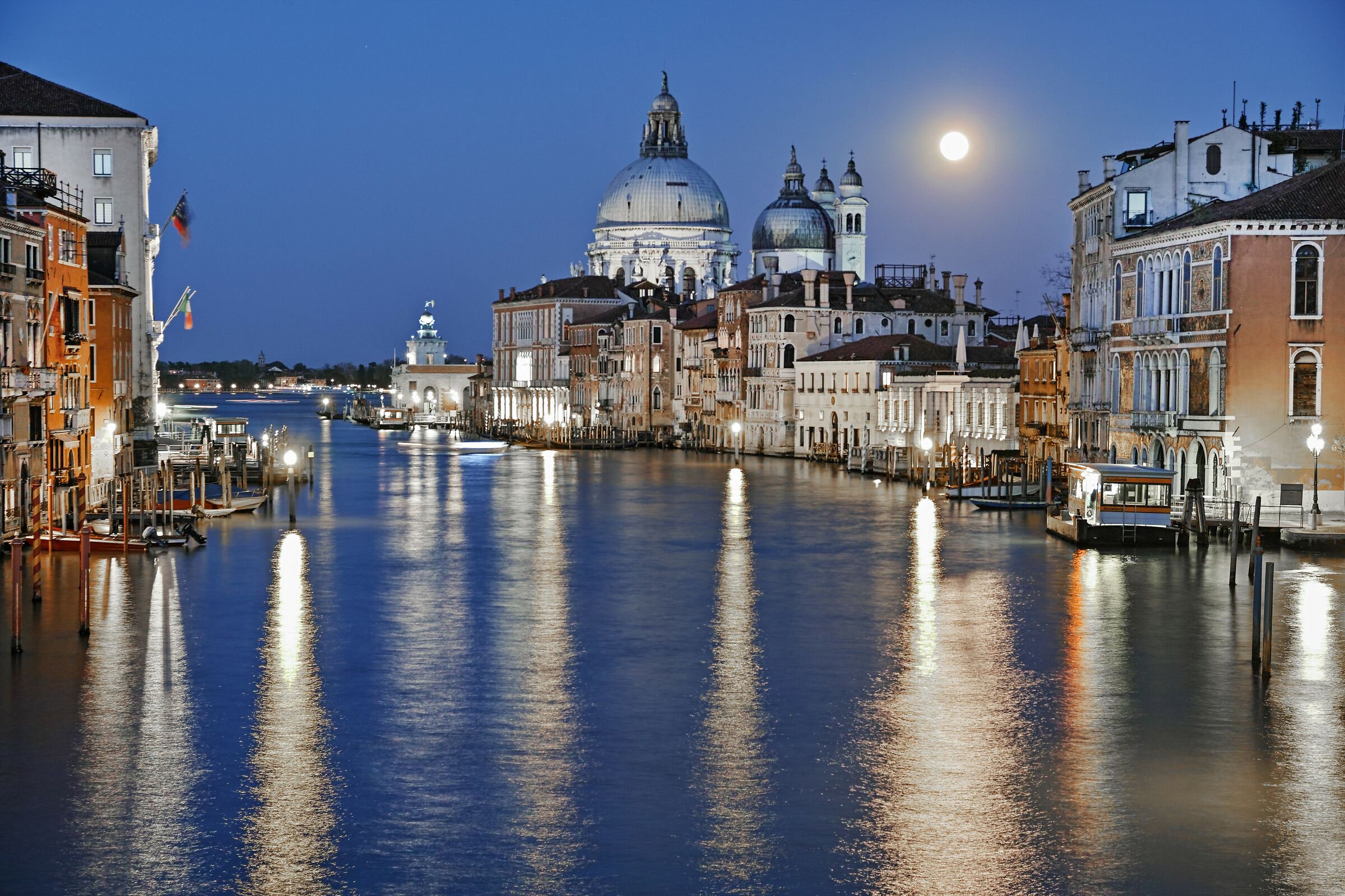 Full Moon at Venice