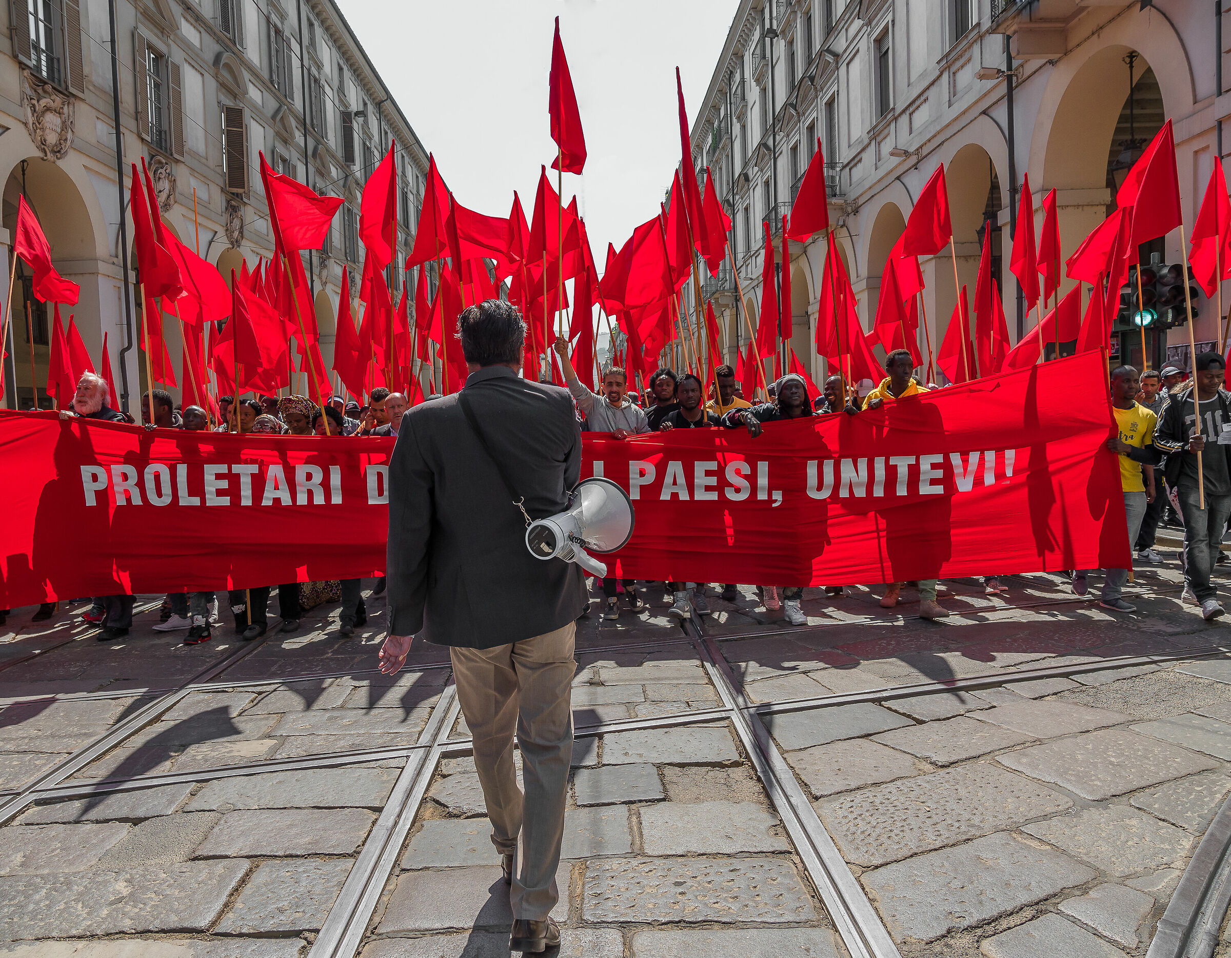 avanti o popolo alla riscossa.......un utopia.