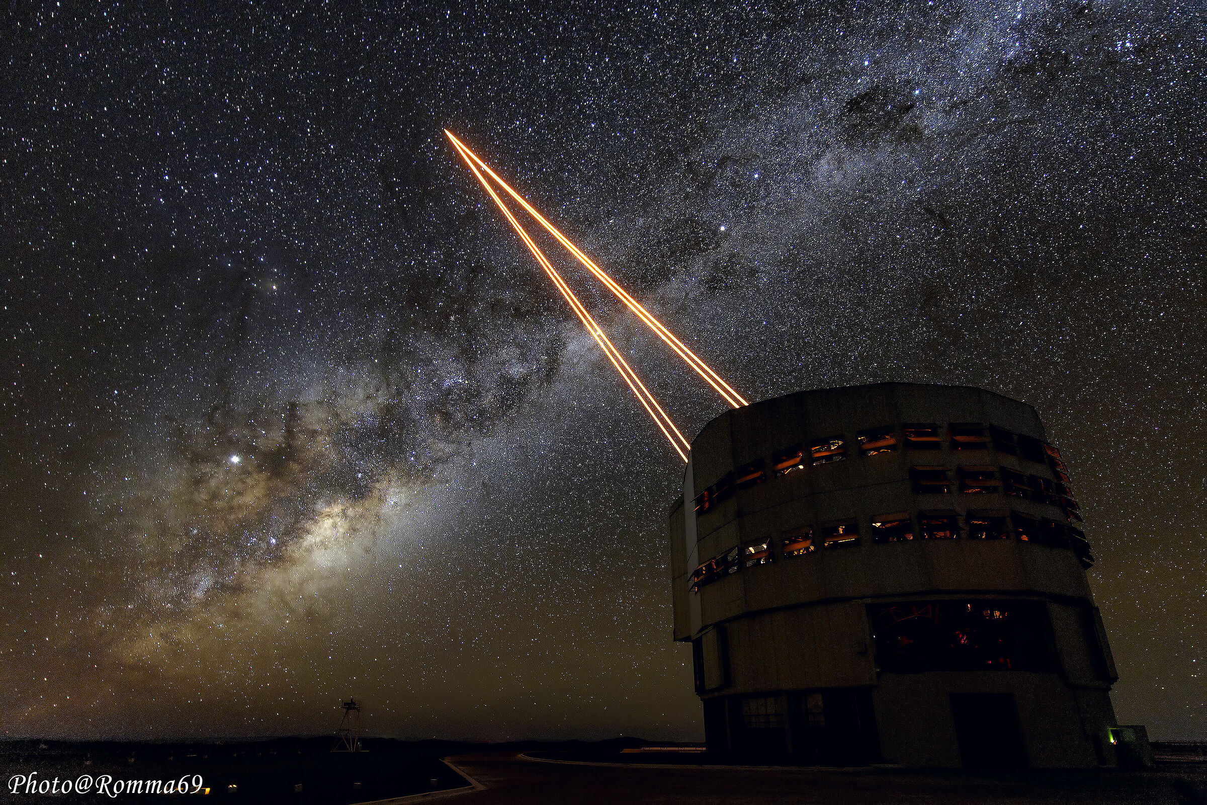 Laser sul cielo di Paranal