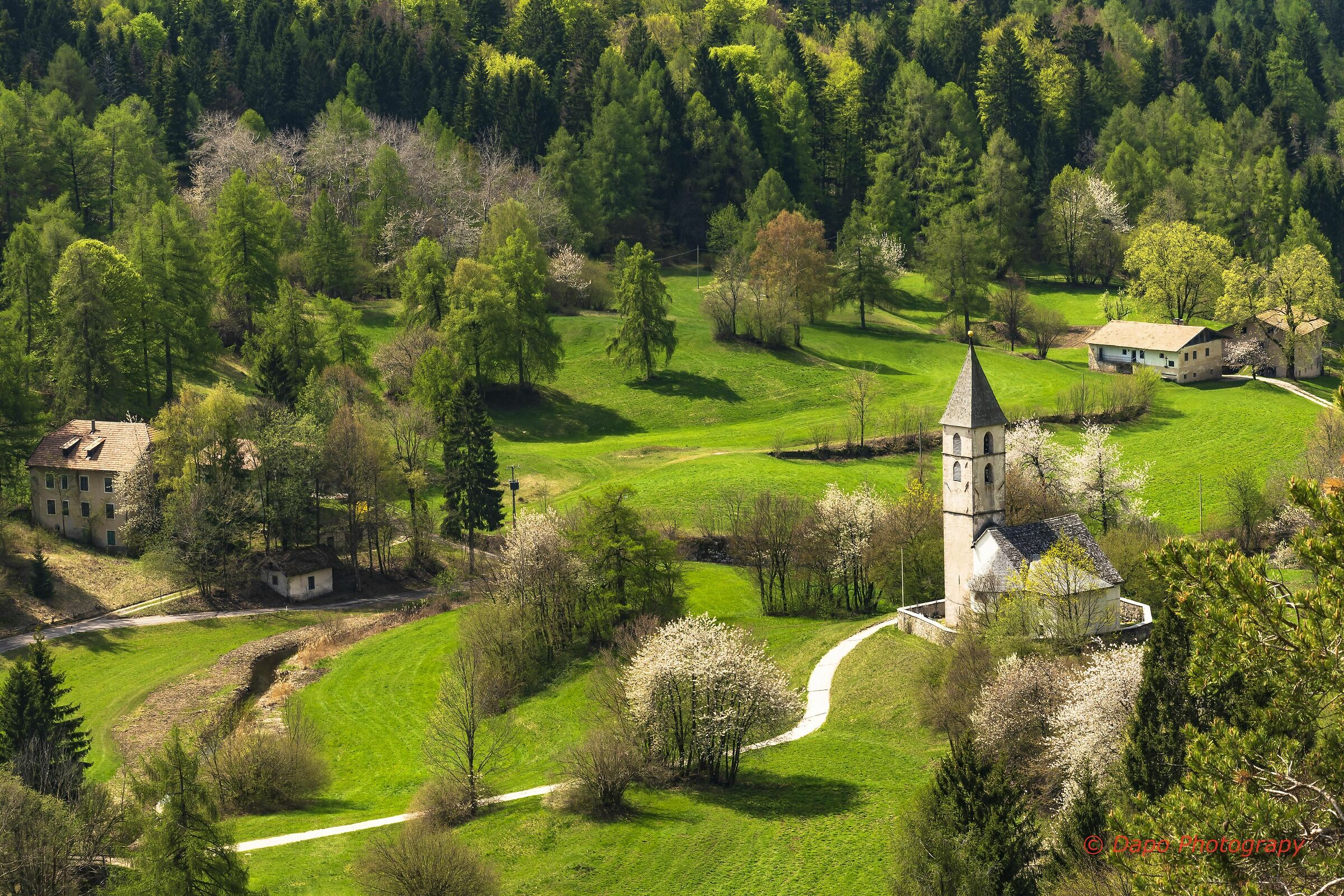 Chiesetta di Favogna di sotto