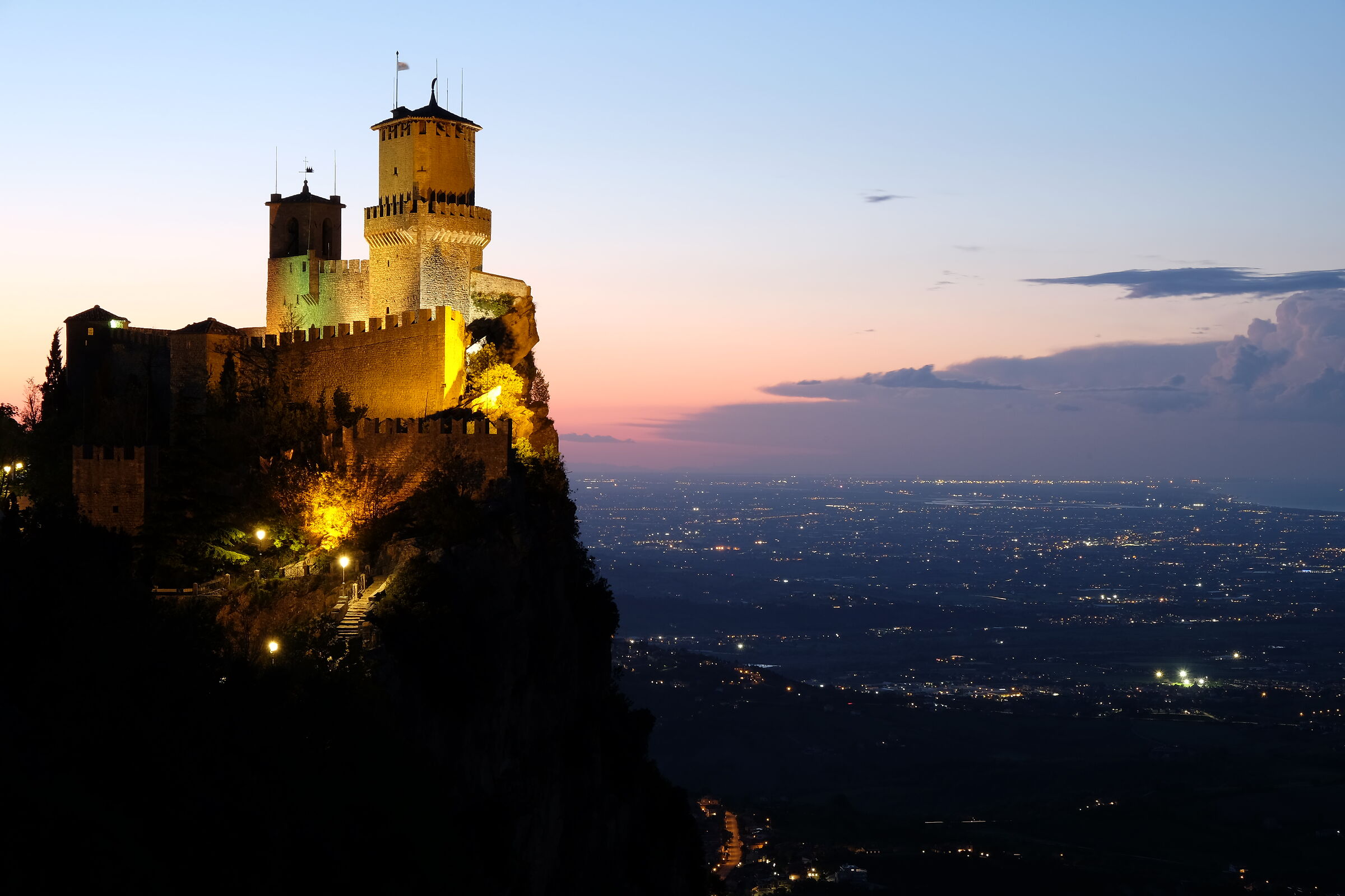 Night falls on San Marino