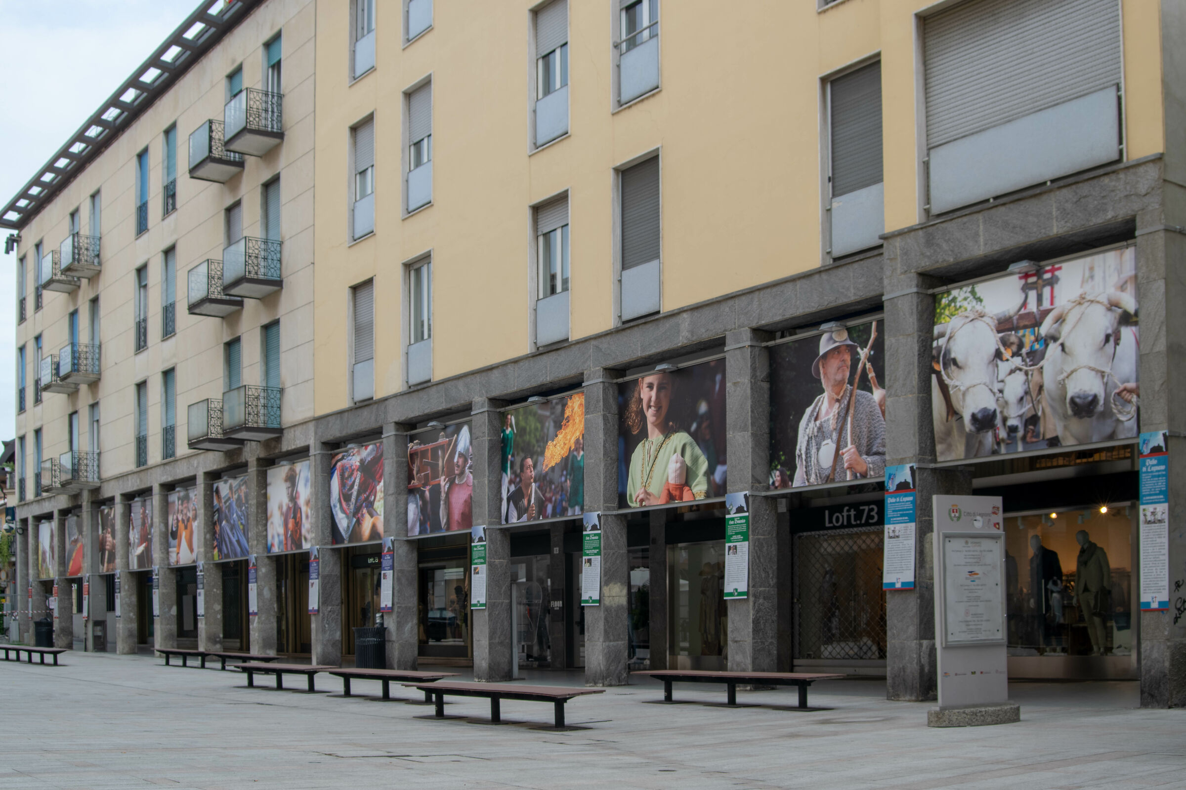 Cartelloni in Legnano (mi).