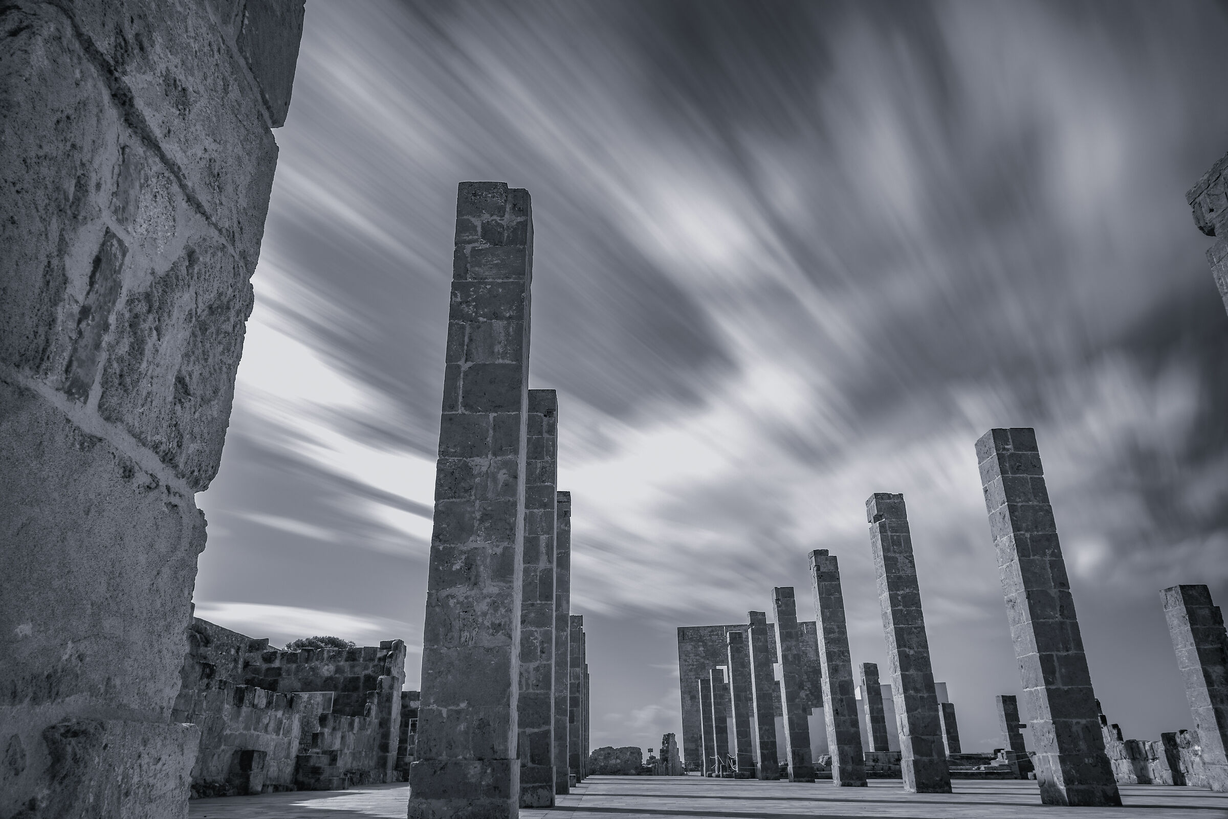 Cloud motion Vendicari