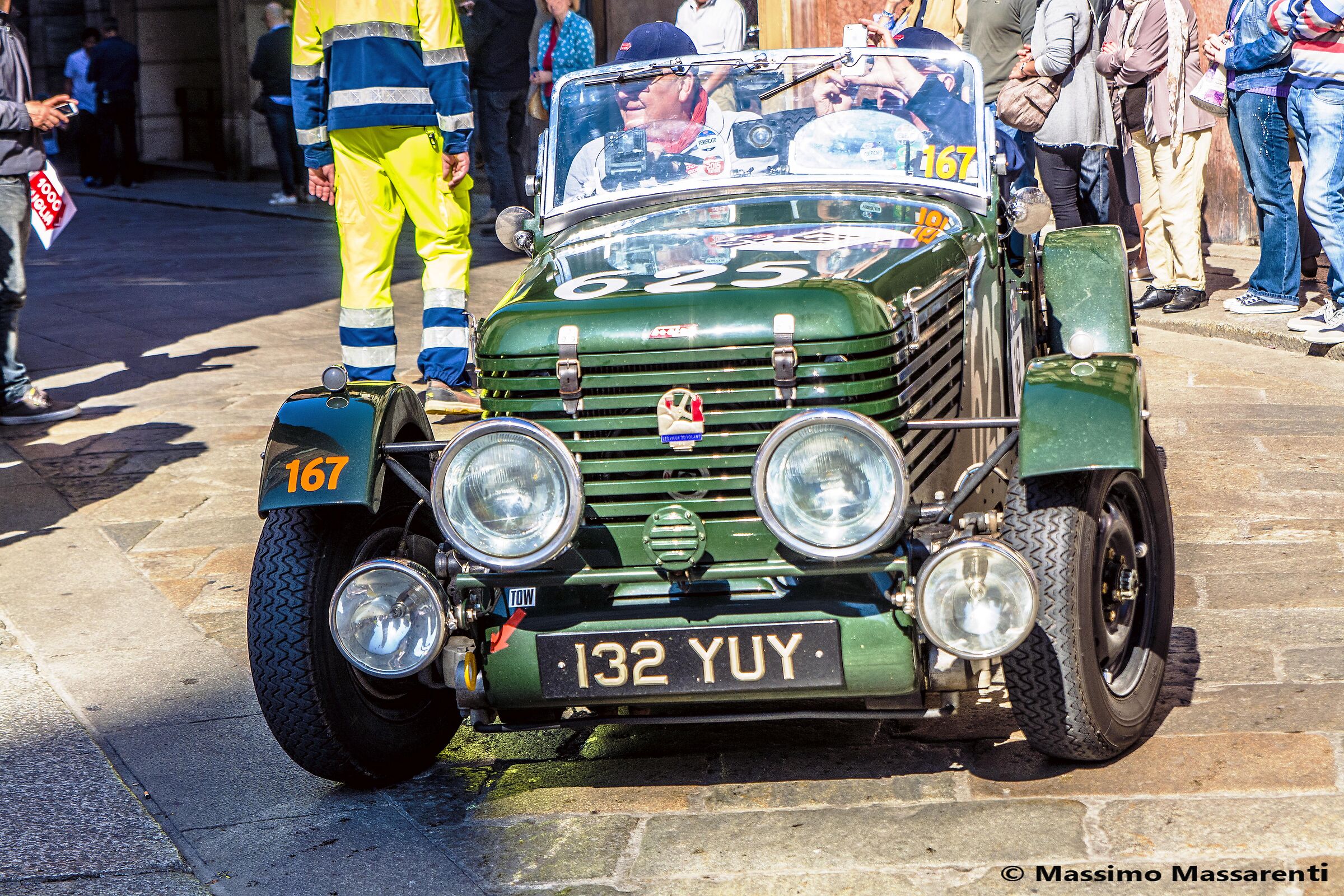 DUNCAN DRONE-HEALEY-1947-Thousand Miles