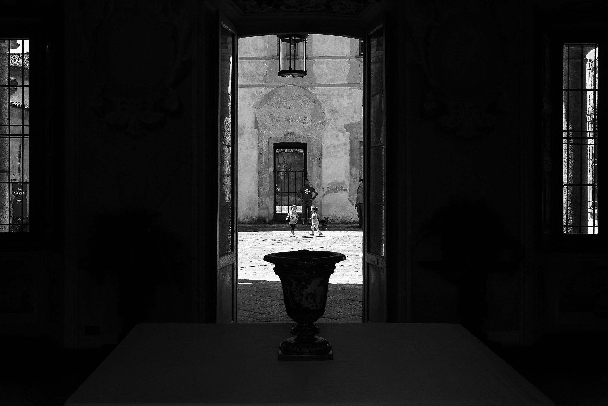 The window on the courtyard