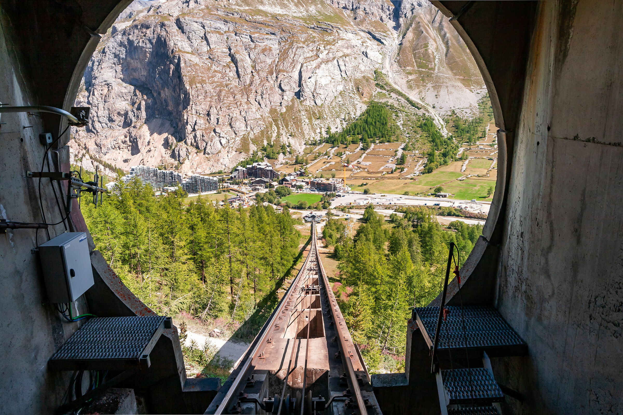 Funivia di Risalita Val D`Iserè - (Francia)