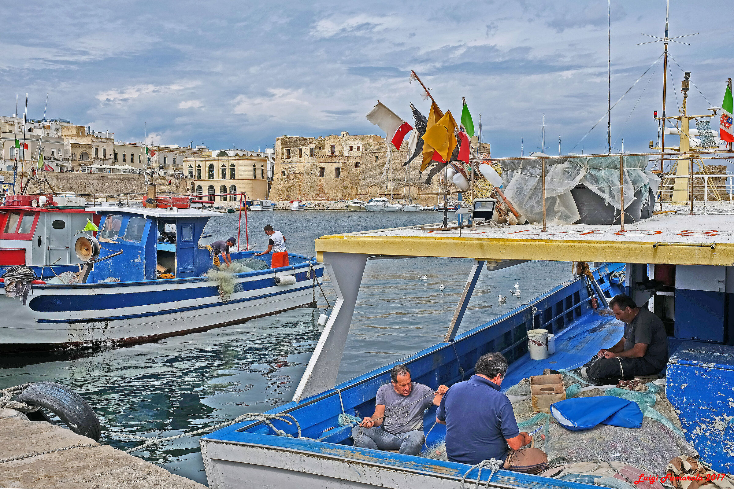 Preparativi per una nuova battuta di pesca