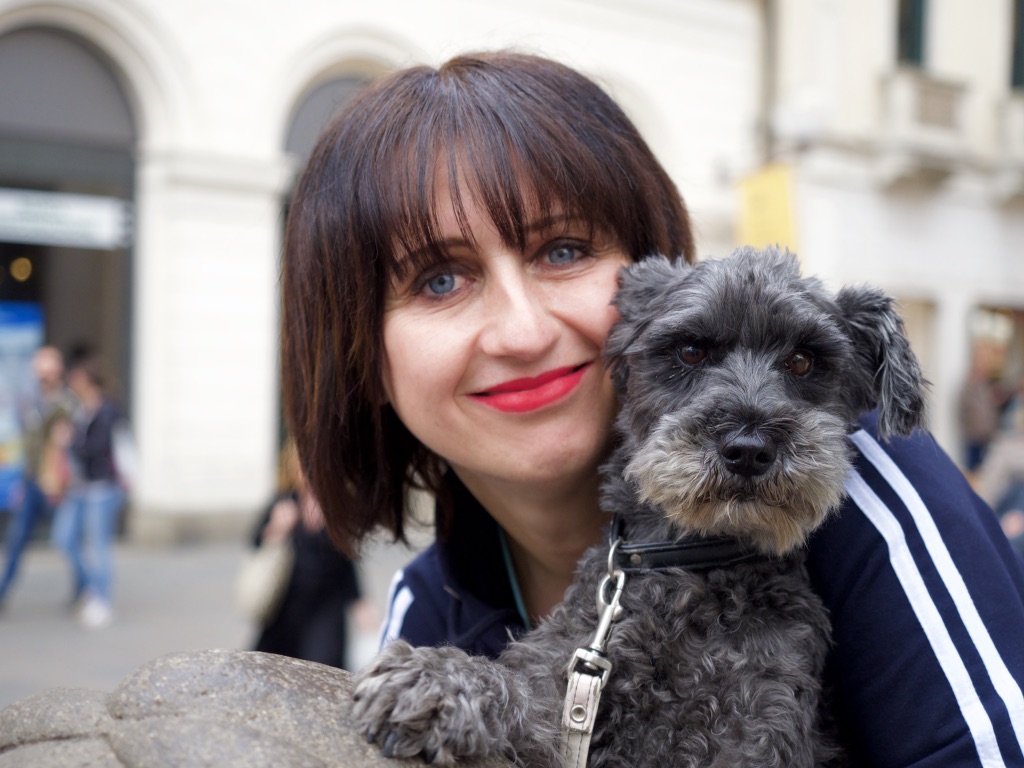 Who is the most beautiful in the realm??? To you the answer!