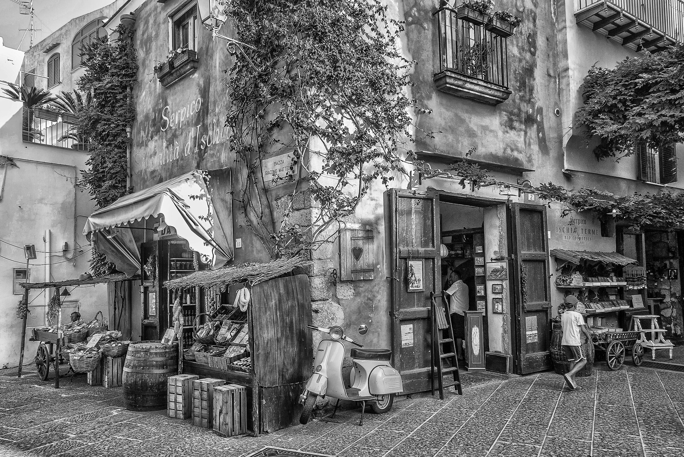 Ischia, qualche anno fa... ehm... no, l' estate scorsa.