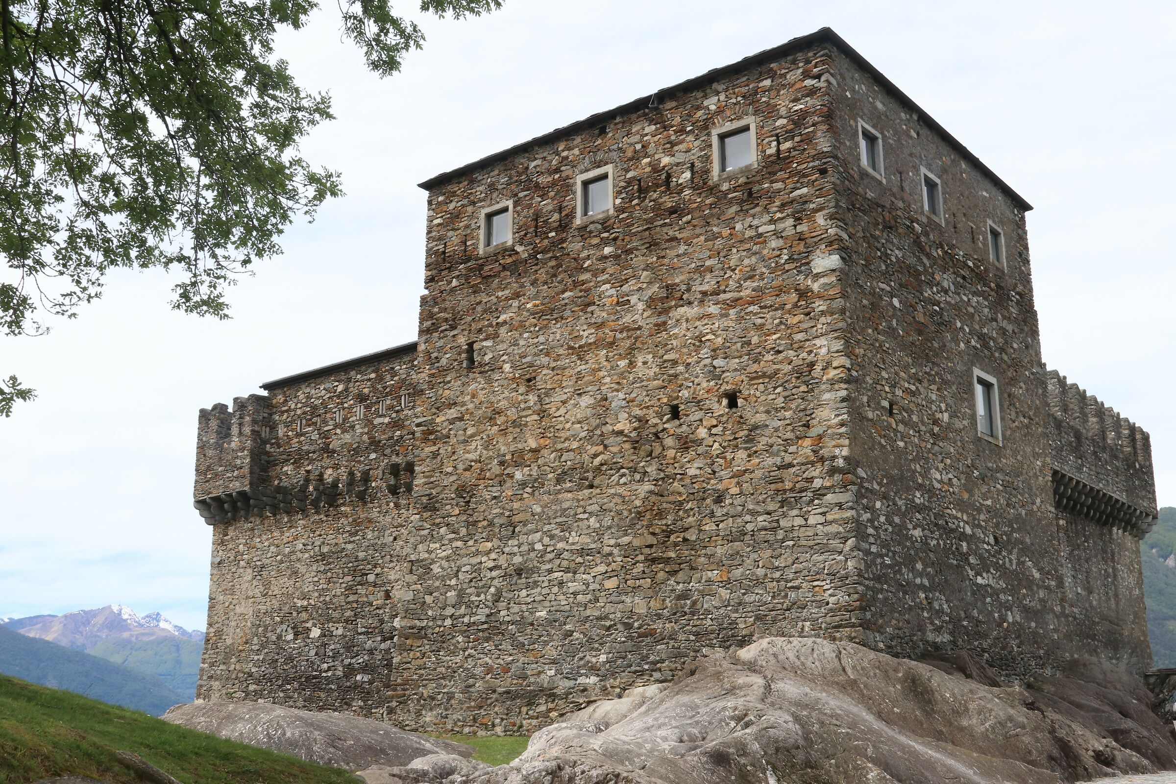 Castello di Sasso Corbaro#1
