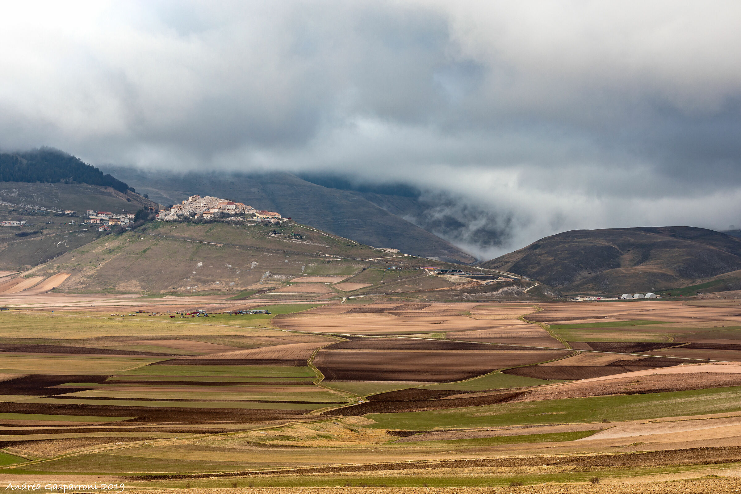 Castelluccio non molla