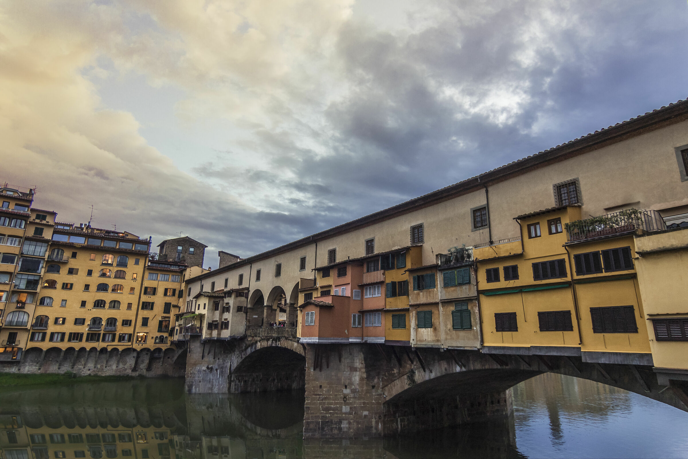 Ponte Vecchio al tramonto