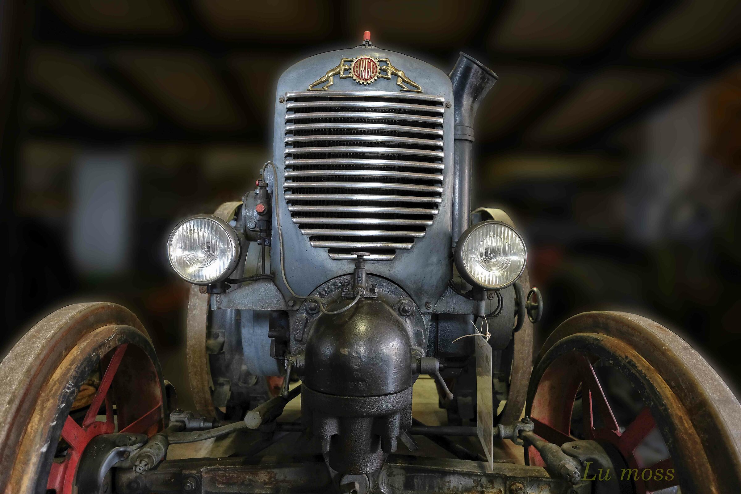 Tractor Bears 50 HP Diesel hot head.