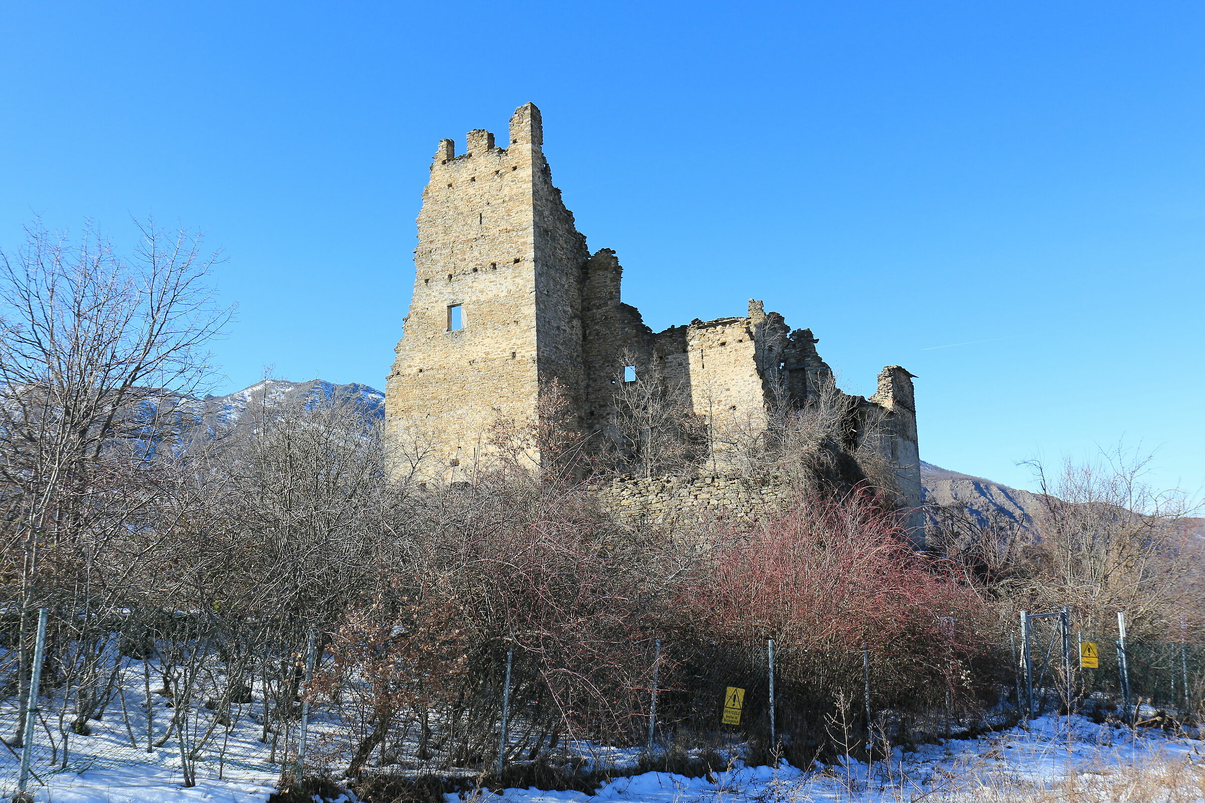 Castello d'Erbia (Val Perino - Val Trebbia)