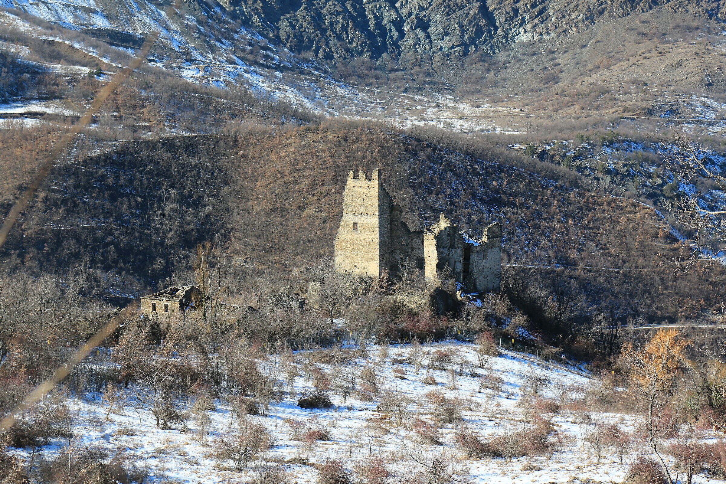 Castello d'Erbia (Val Perino - Val Trebbia)