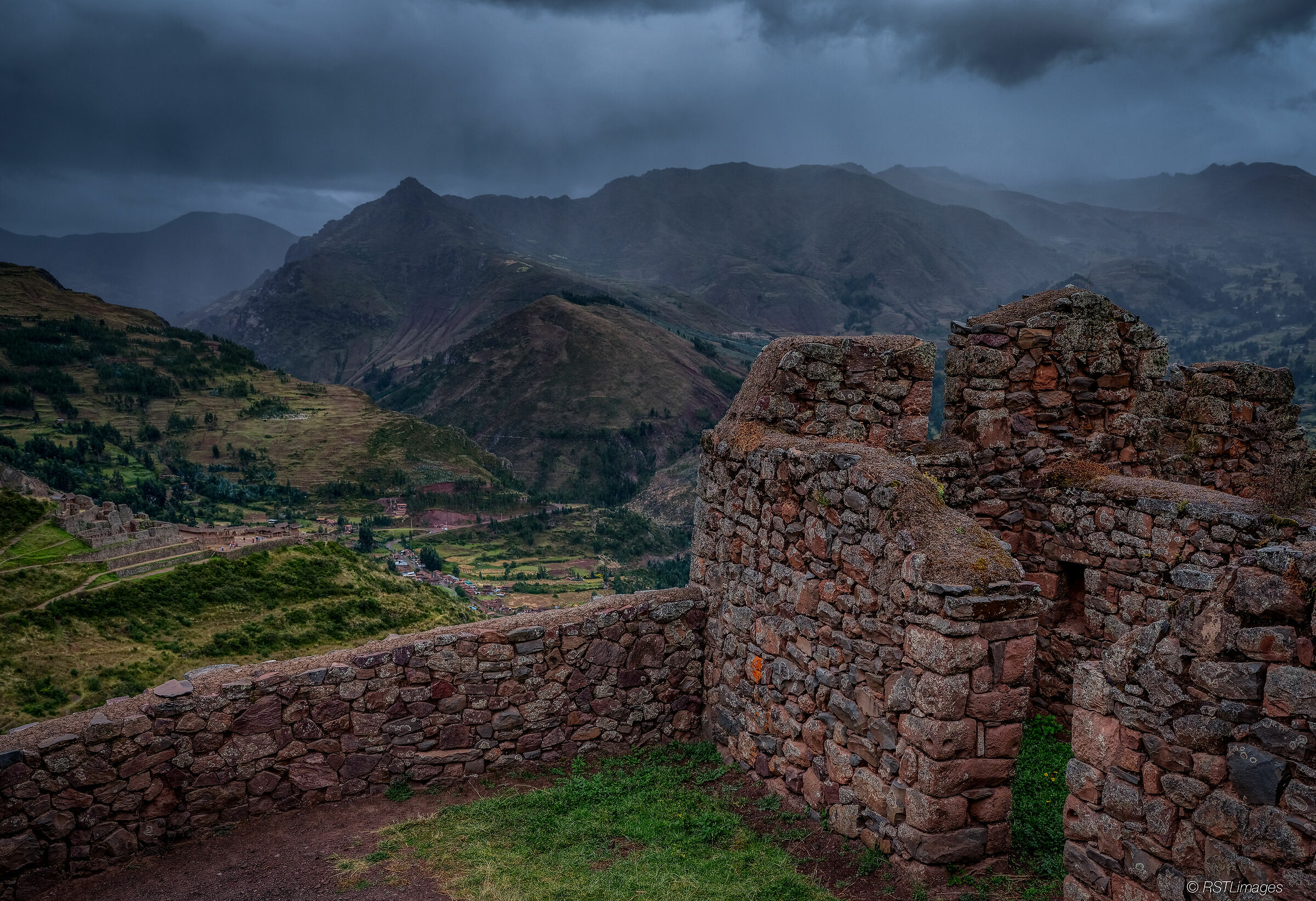 Ruins above Pisac