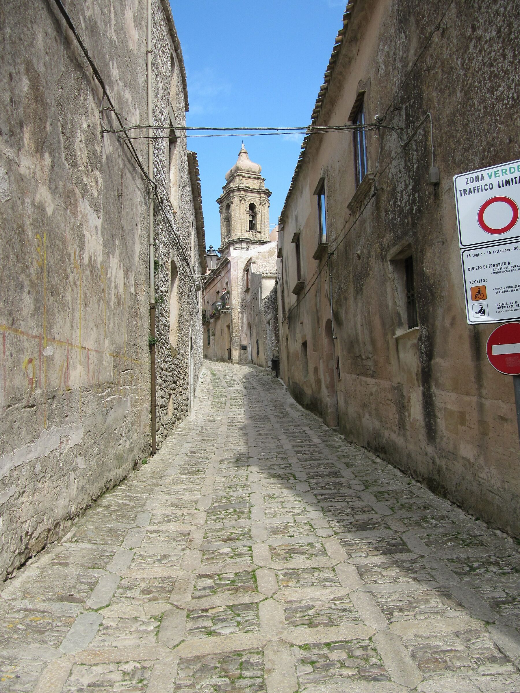 Erice Alley