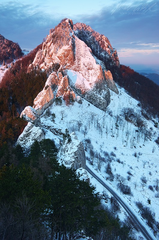 Winter evening on Vrsatec