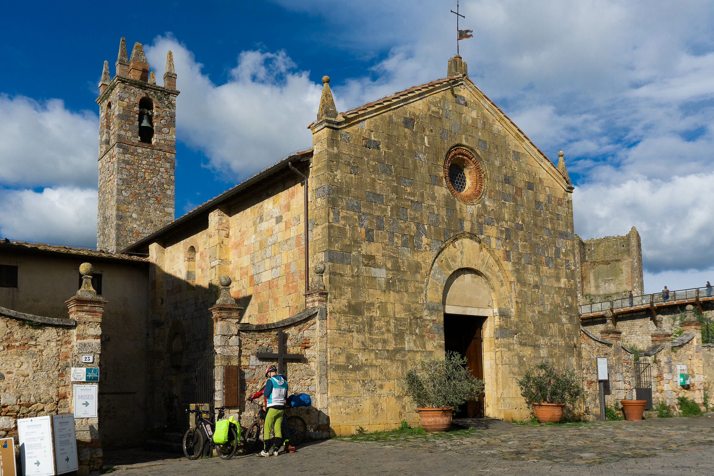 Monteriggioni II