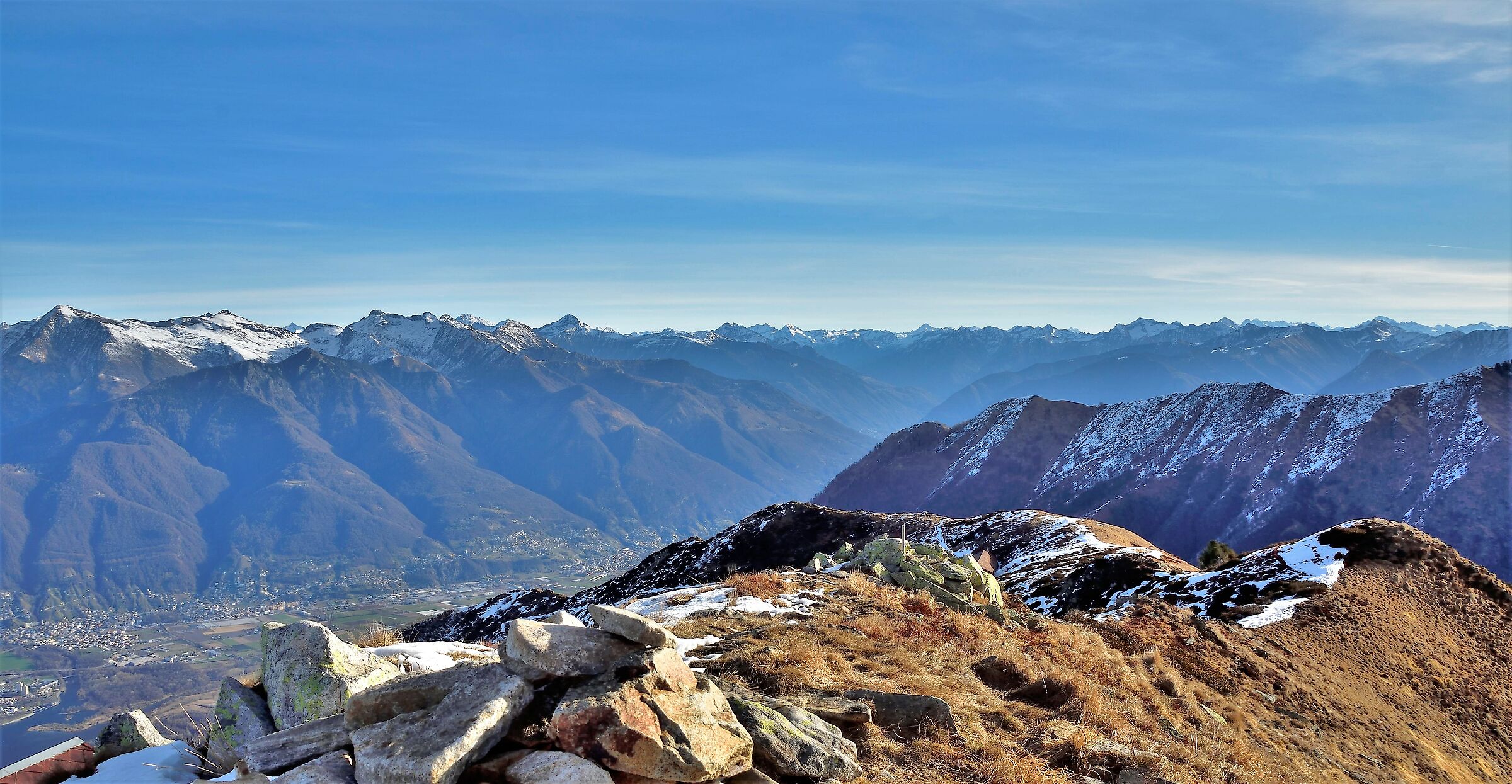 dalla cima del Gambarogno