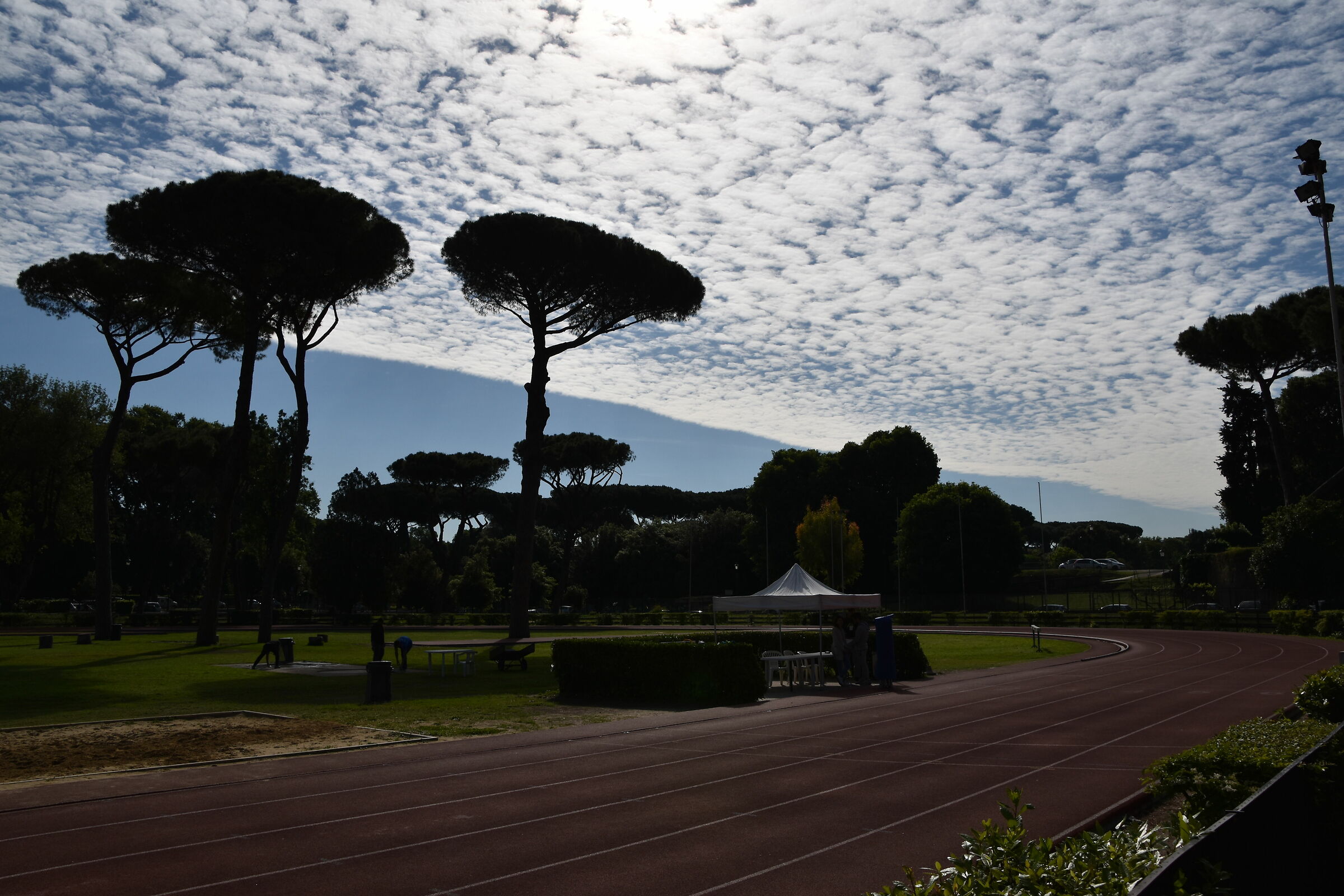 Nuvole a pecorelle a Caracalla