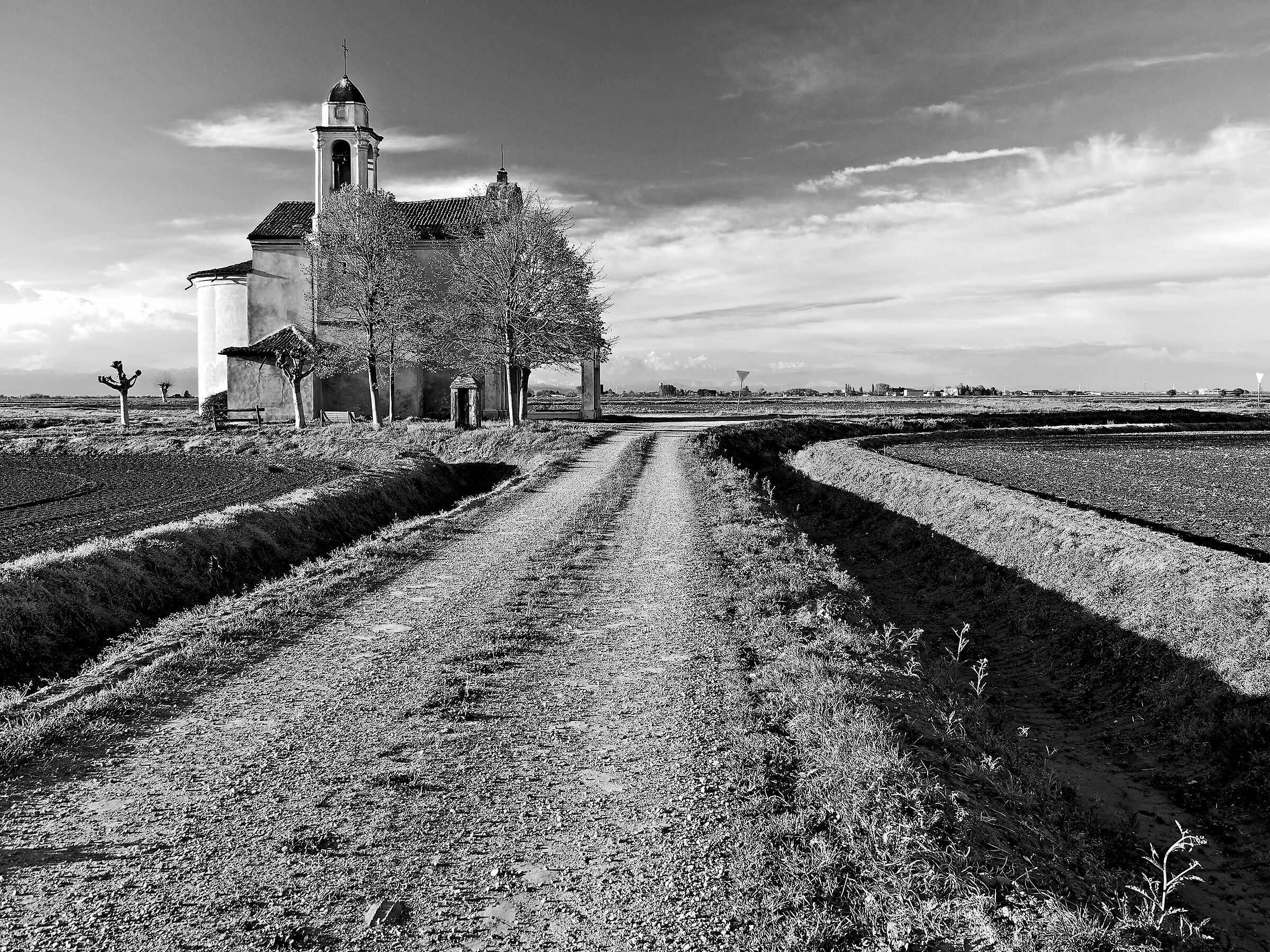 Country Sanctuary (b/W)