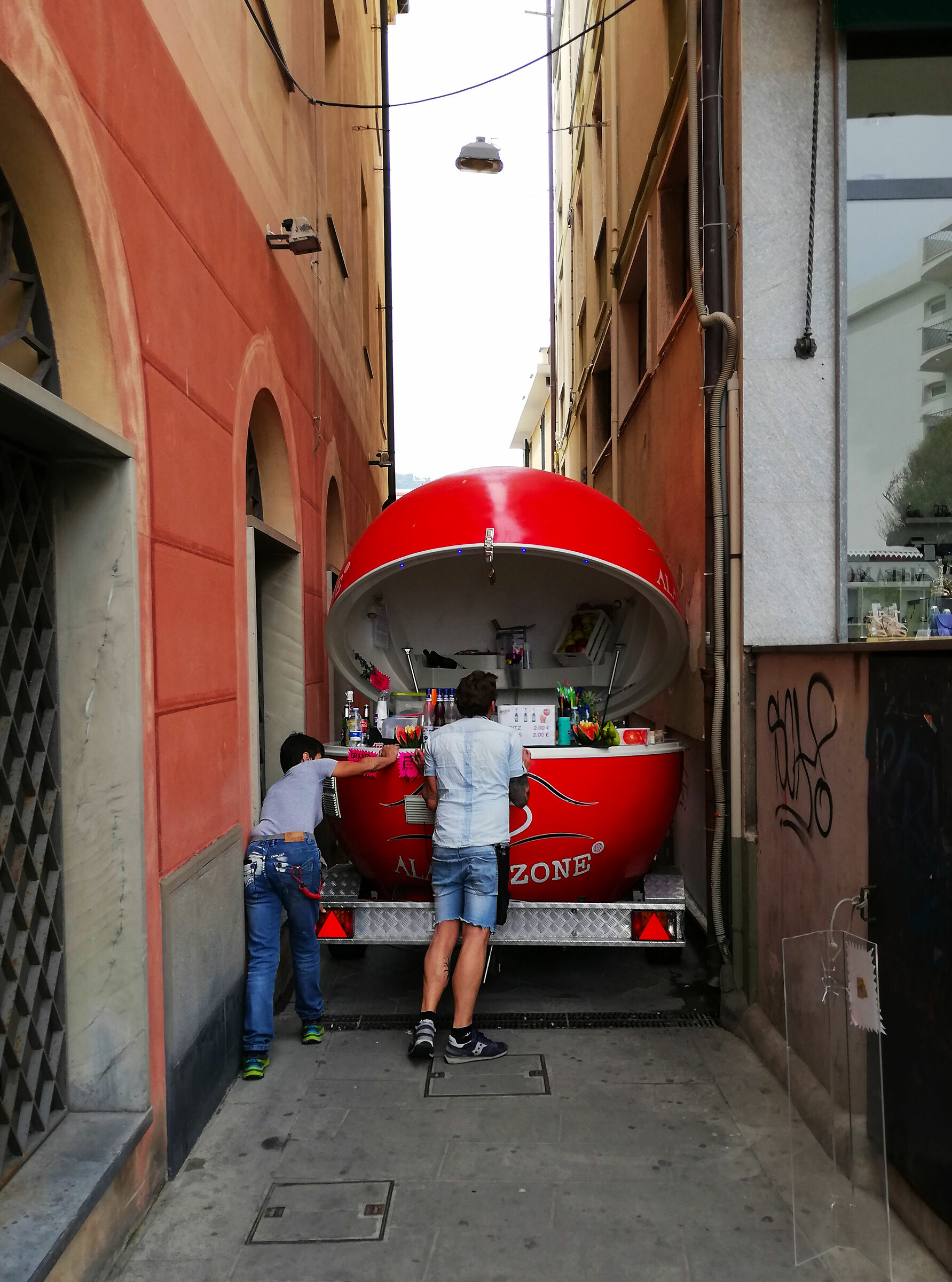 Street a little too Street Alassio
