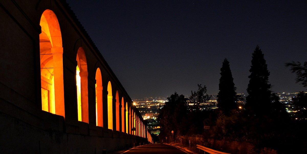 porches San Luca