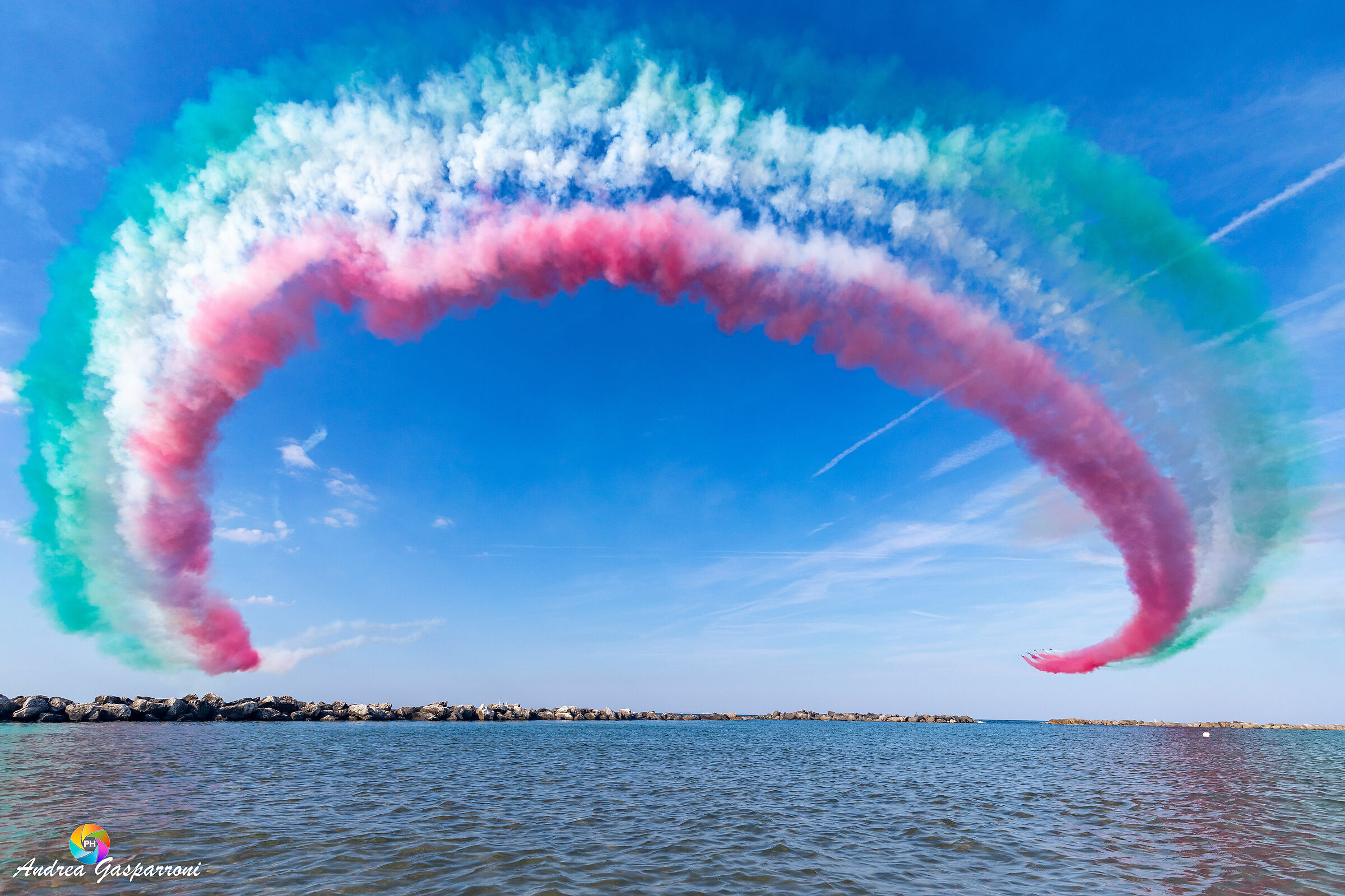 Il tricolore più lungo del mondo, tutto in una foto!!...