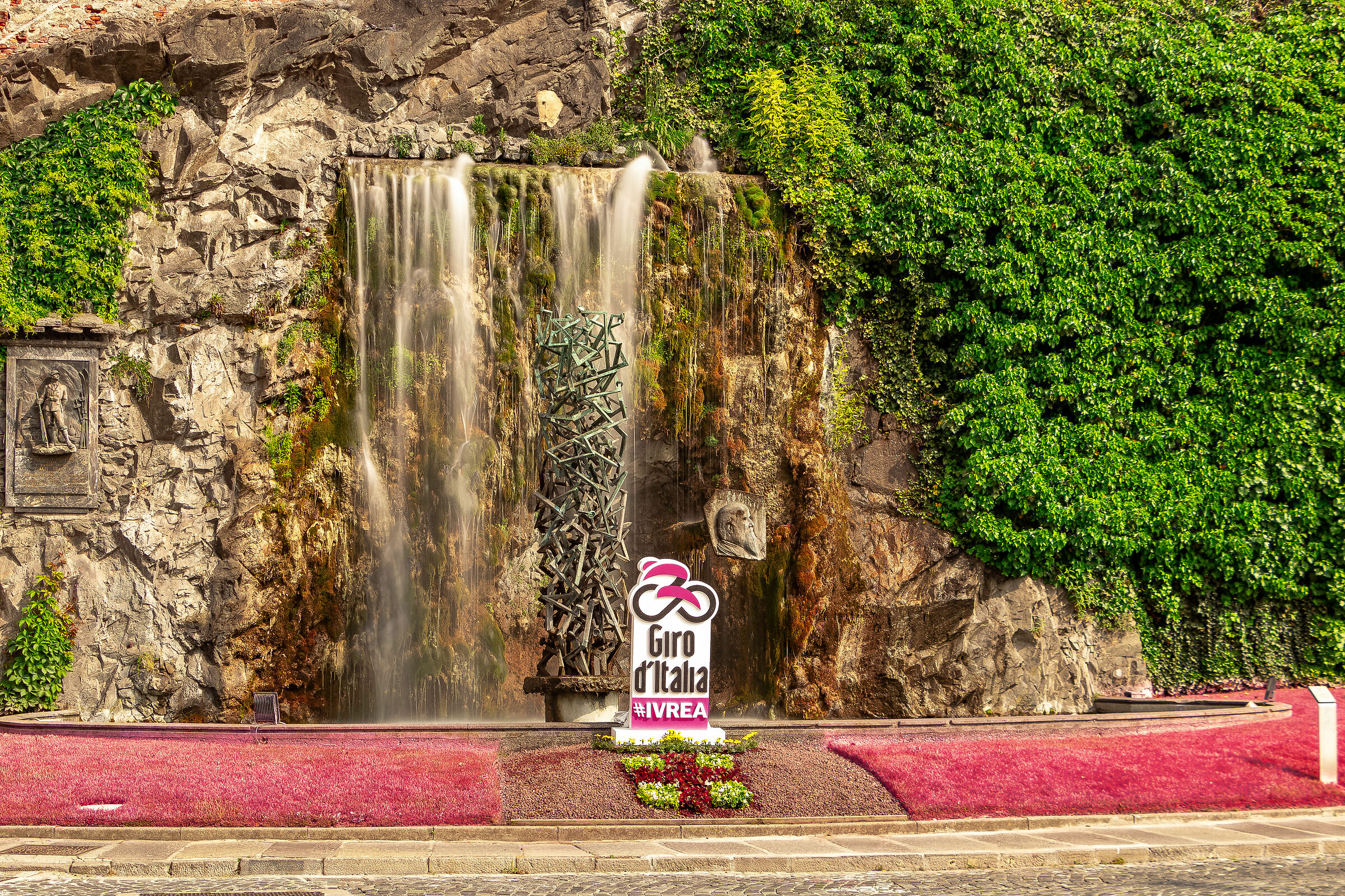 The fountain of the 102 ° Giro d'italia
