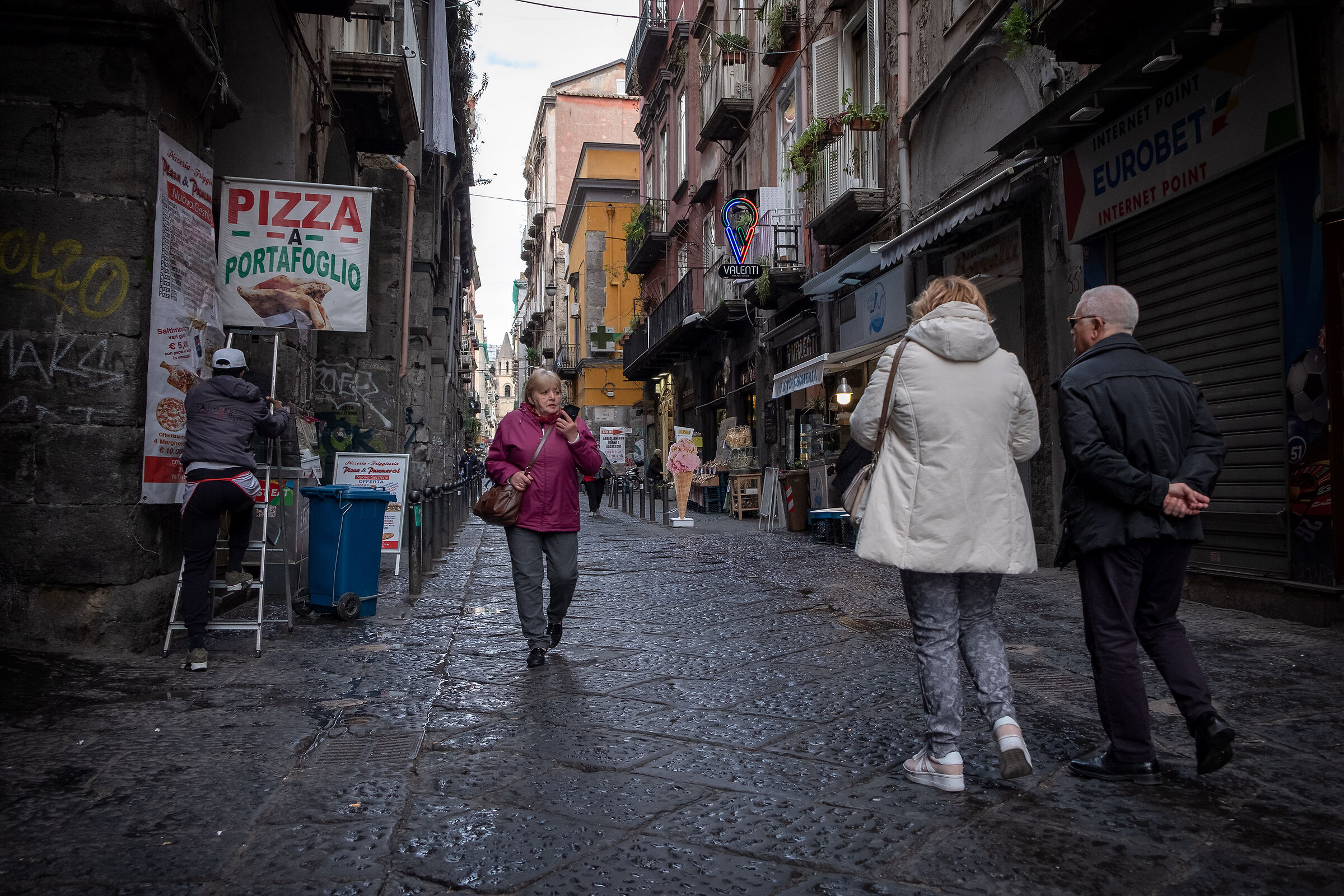 Spaccanapoli... la pizza a portafoglio!