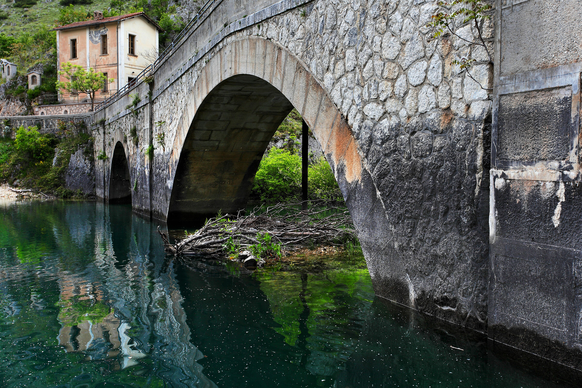 sotto il ponte