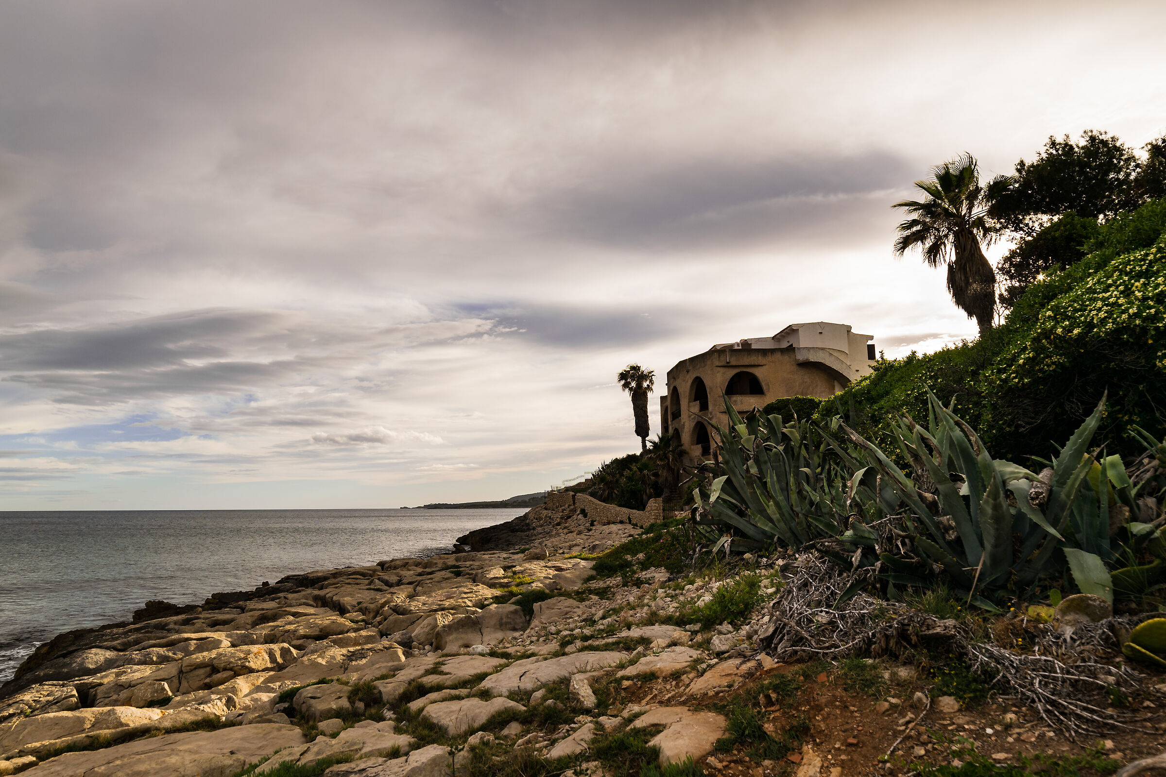 Casa sulla scogliera