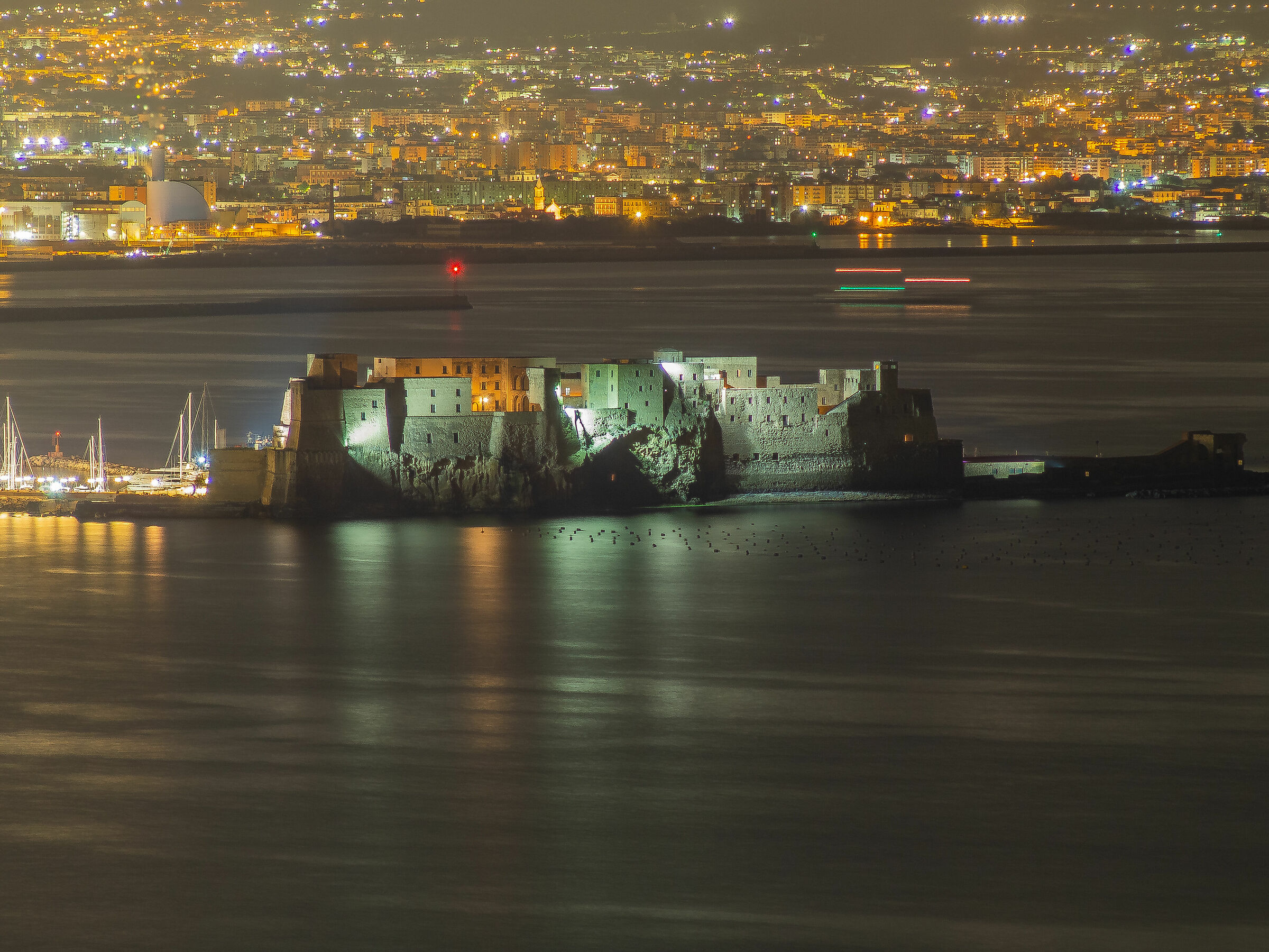Castel Dell'ovo-night